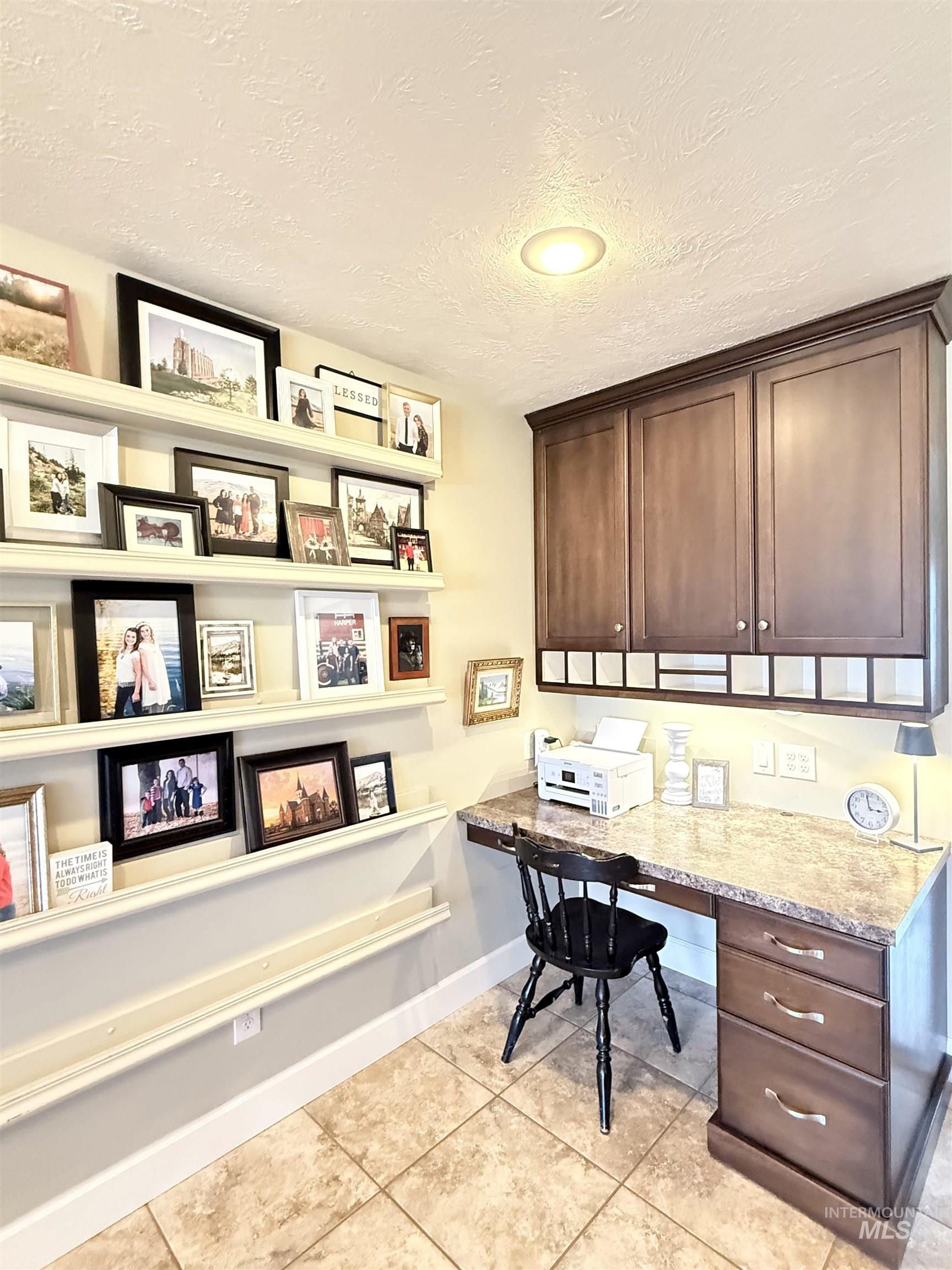 624 20th St., Rupert, Idaho 83350, 5 Bedrooms, 2 Bathrooms, Residential For Sale, Price $428,500,MLS 98980327