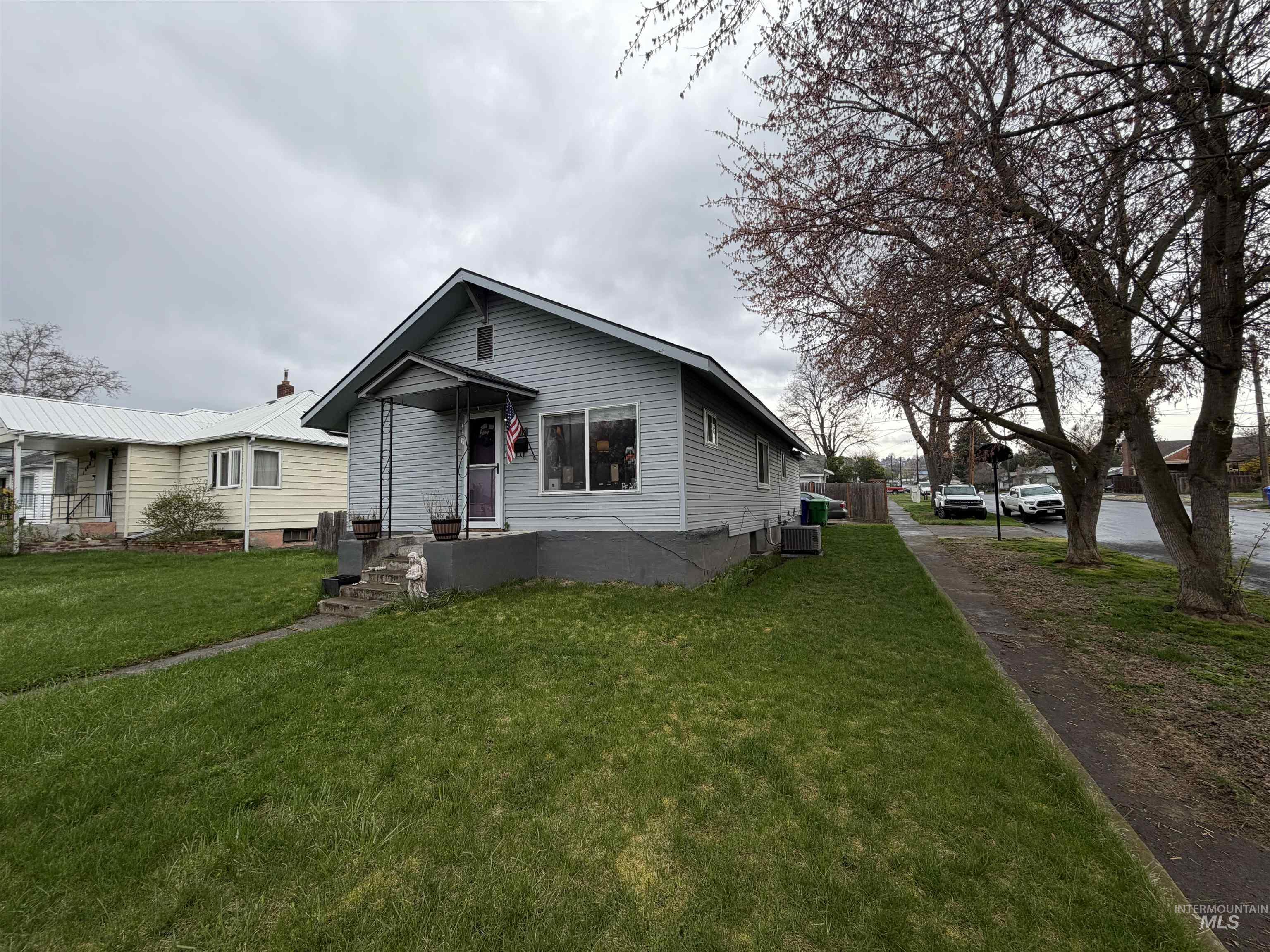 1602 14th Ave., Lewiston, Idaho 83501, 3 Bedrooms, 1.5 Bathrooms, Residential For Sale, Price $337,500,MLS 98980328