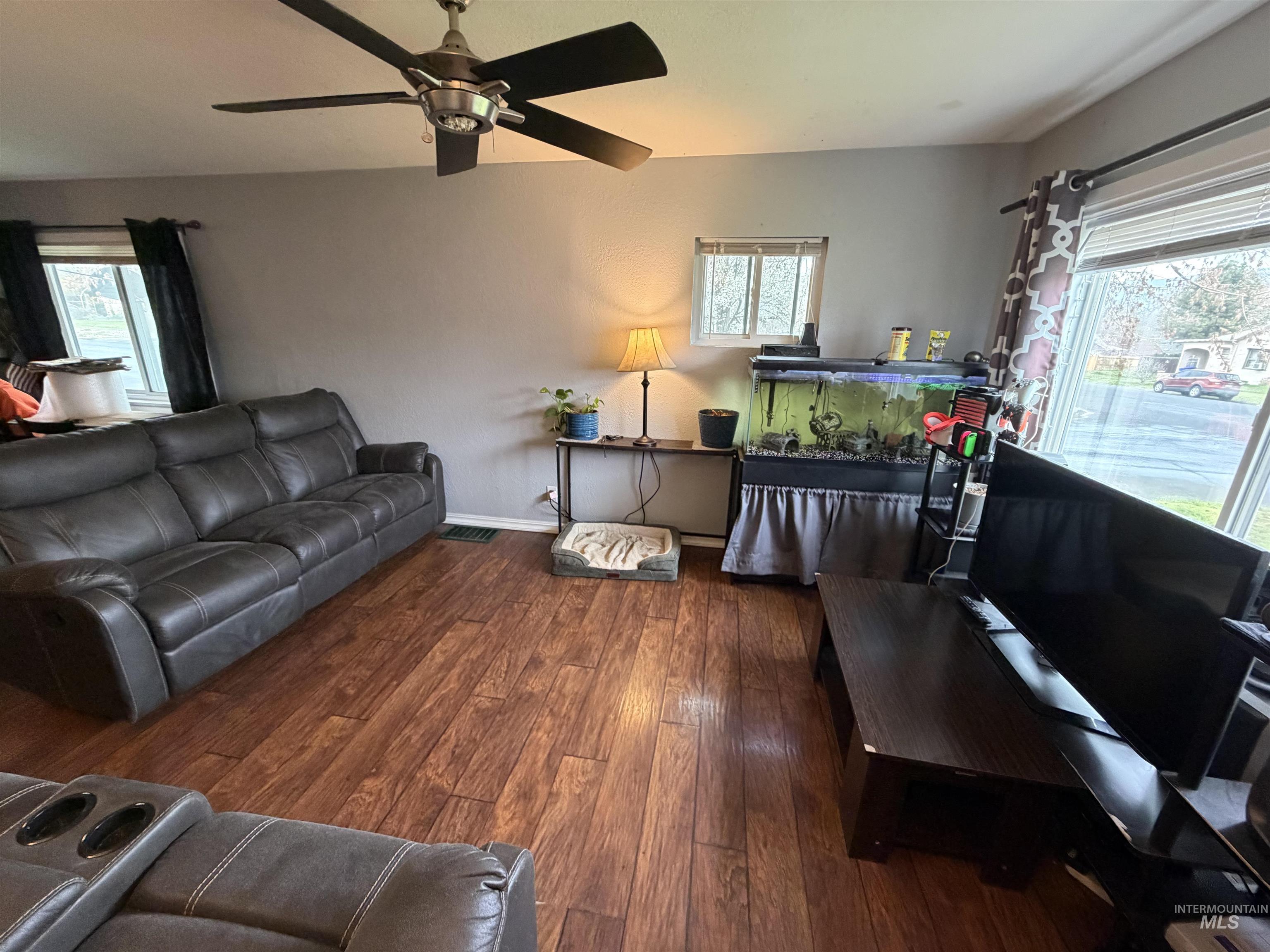 1602 14th Ave., Lewiston, Idaho 83501, 3 Bedrooms, 1.5 Bathrooms, Residential For Sale, Price $337,500,MLS 98980328