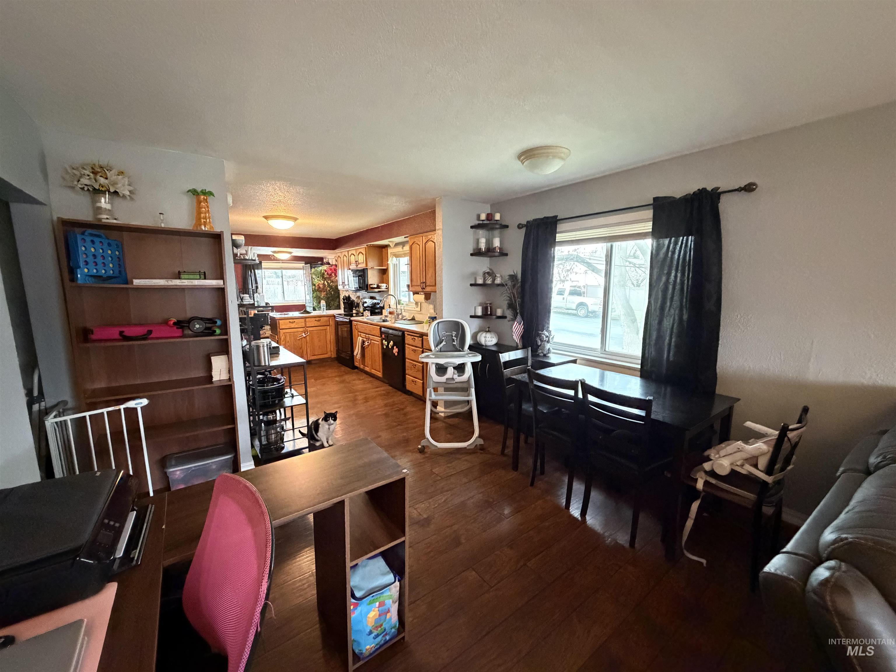 1602 14th Ave., Lewiston, Idaho 83501, 3 Bedrooms, 1.5 Bathrooms, Residential For Sale, Price $337,500,MLS 98980328