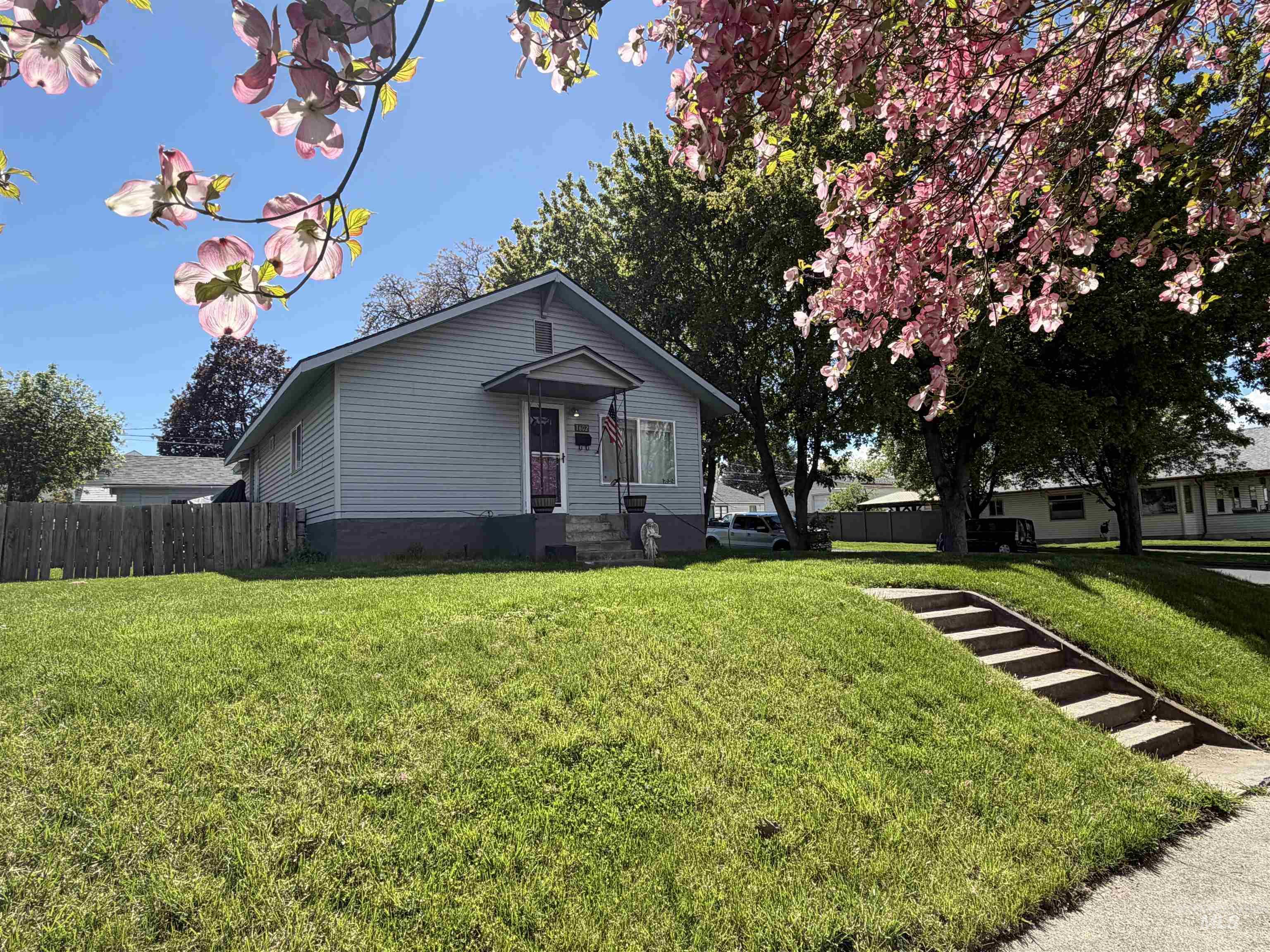 1602 14th Ave., Lewiston, Idaho 83501, 3 Bedrooms, 1.5 Bathrooms, Residential For Sale, Price $337,500,MLS 98980328