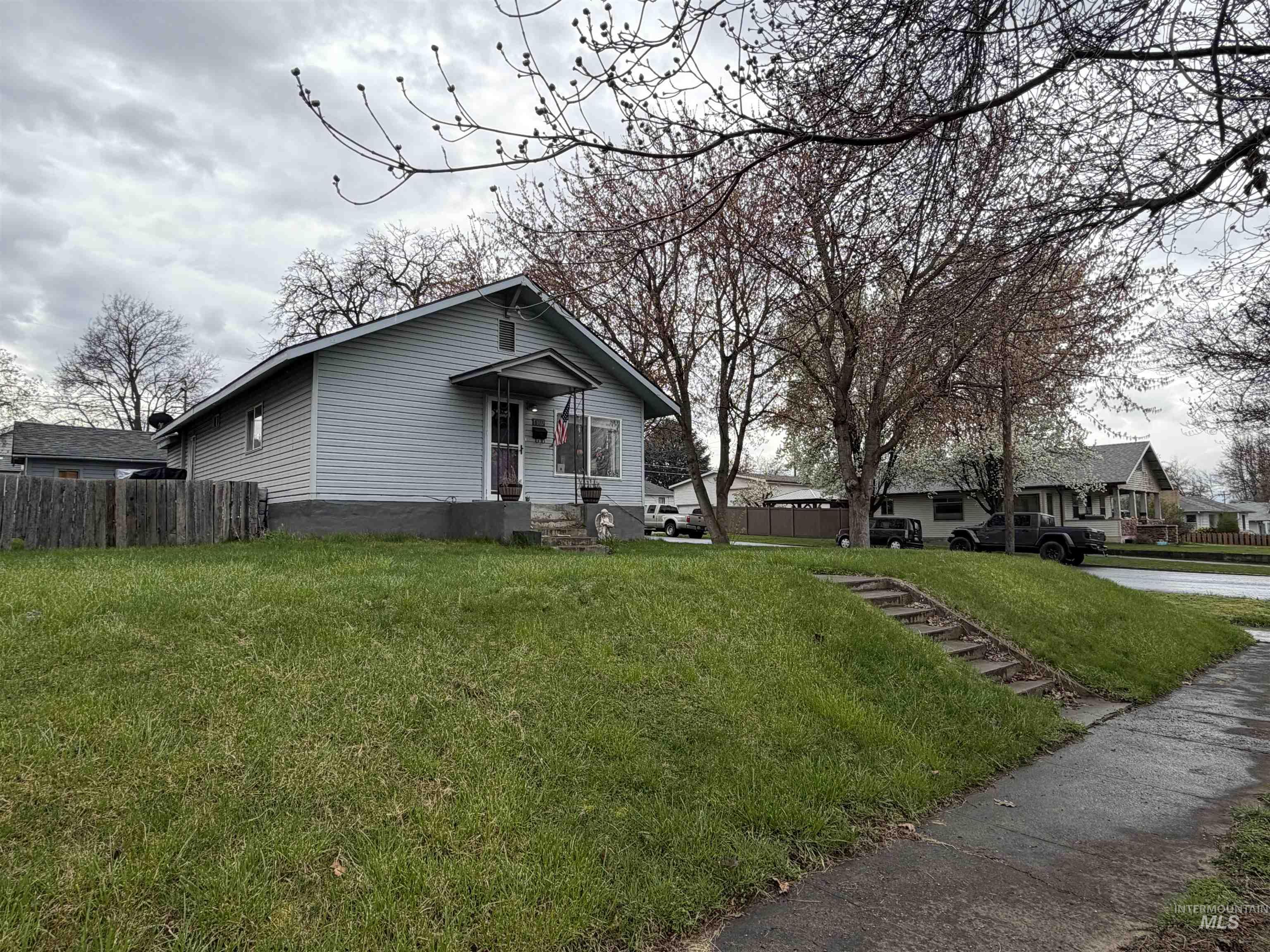 1602 14th Ave., Lewiston, Idaho 83501, 3 Bedrooms, 1.5 Bathrooms, Residential For Sale, Price $337,500,MLS 98980328