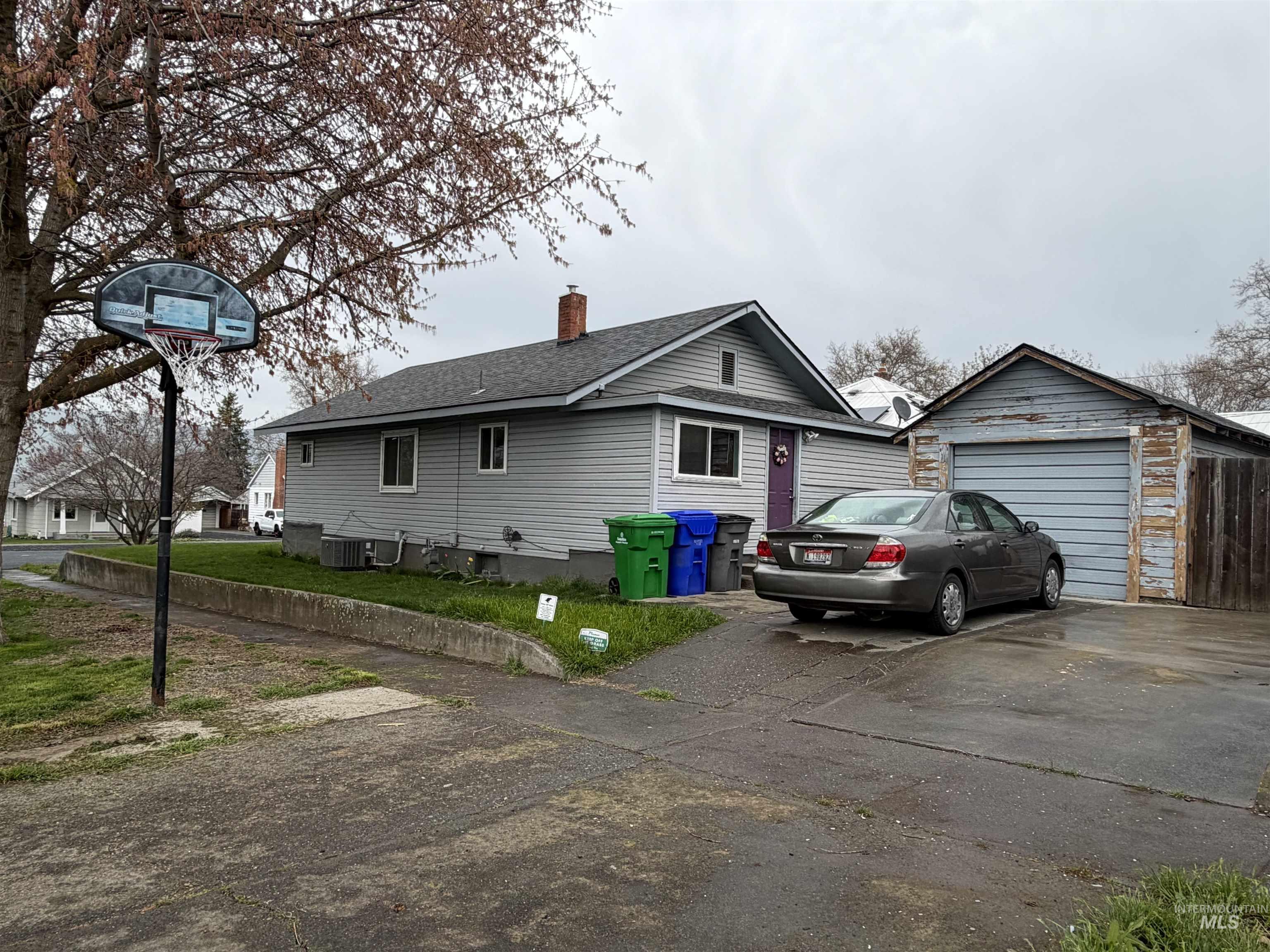 1602 14th Ave., Lewiston, Idaho 83501, 3 Bedrooms, 1.5 Bathrooms, Residential For Sale, Price $337,500,MLS 98980328