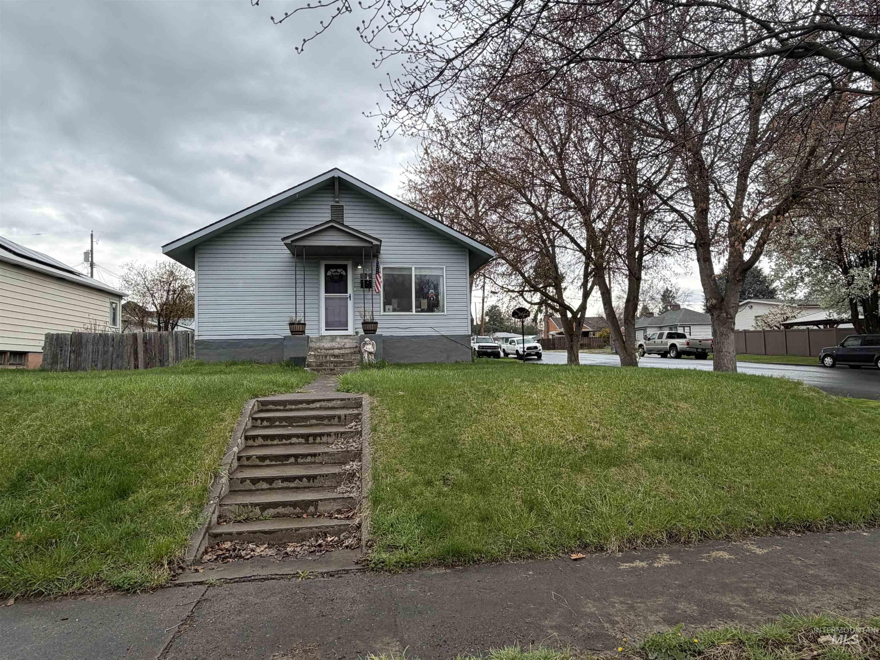 1602 14th Ave., Lewiston, Idaho 83501, 3 Bedrooms, 1.5 Bathrooms, Residential For Sale, Price $337,500,MLS 98980328