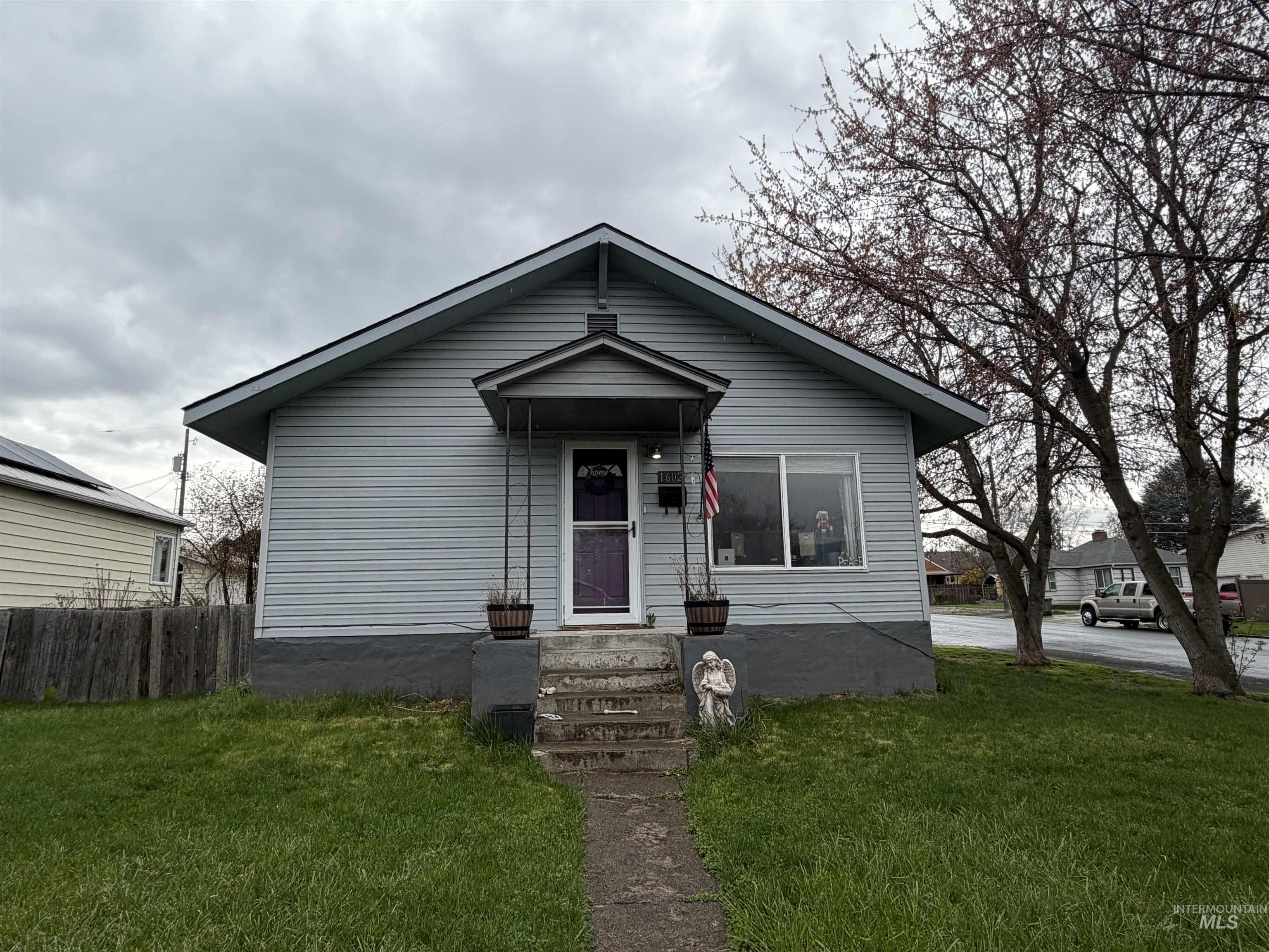 1602 14th Ave., Lewiston, Idaho 83501, 3 Bedrooms, 1.5 Bathrooms, Residential For Sale, Price $337,500,MLS 98980328