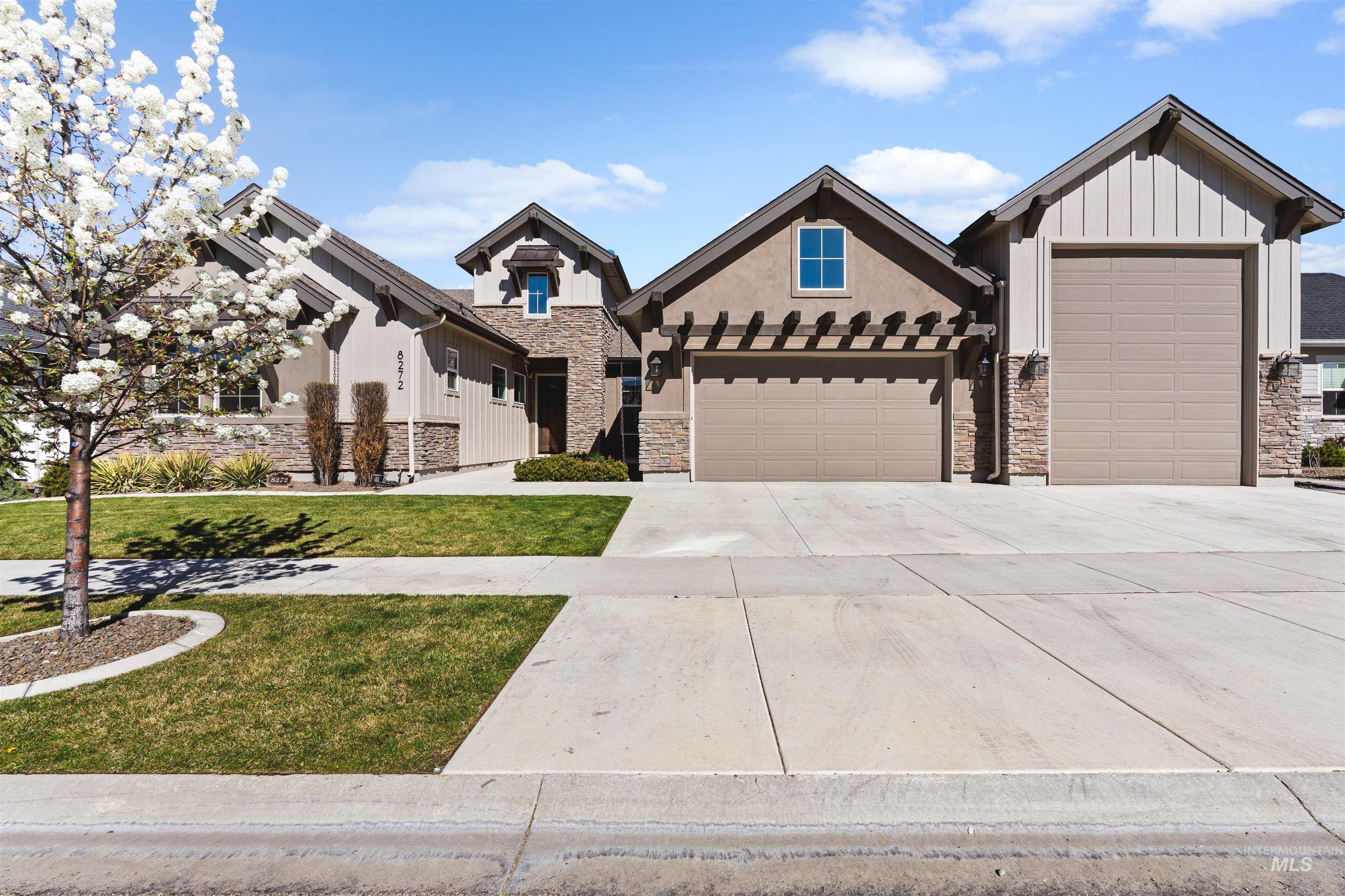 8272 W Sparks Lake Dr, Boise, Idaho 83714, 3 Bedrooms, 3.5 Bathrooms, Residential For Sale, Price $1,249,000,MLS 98980331