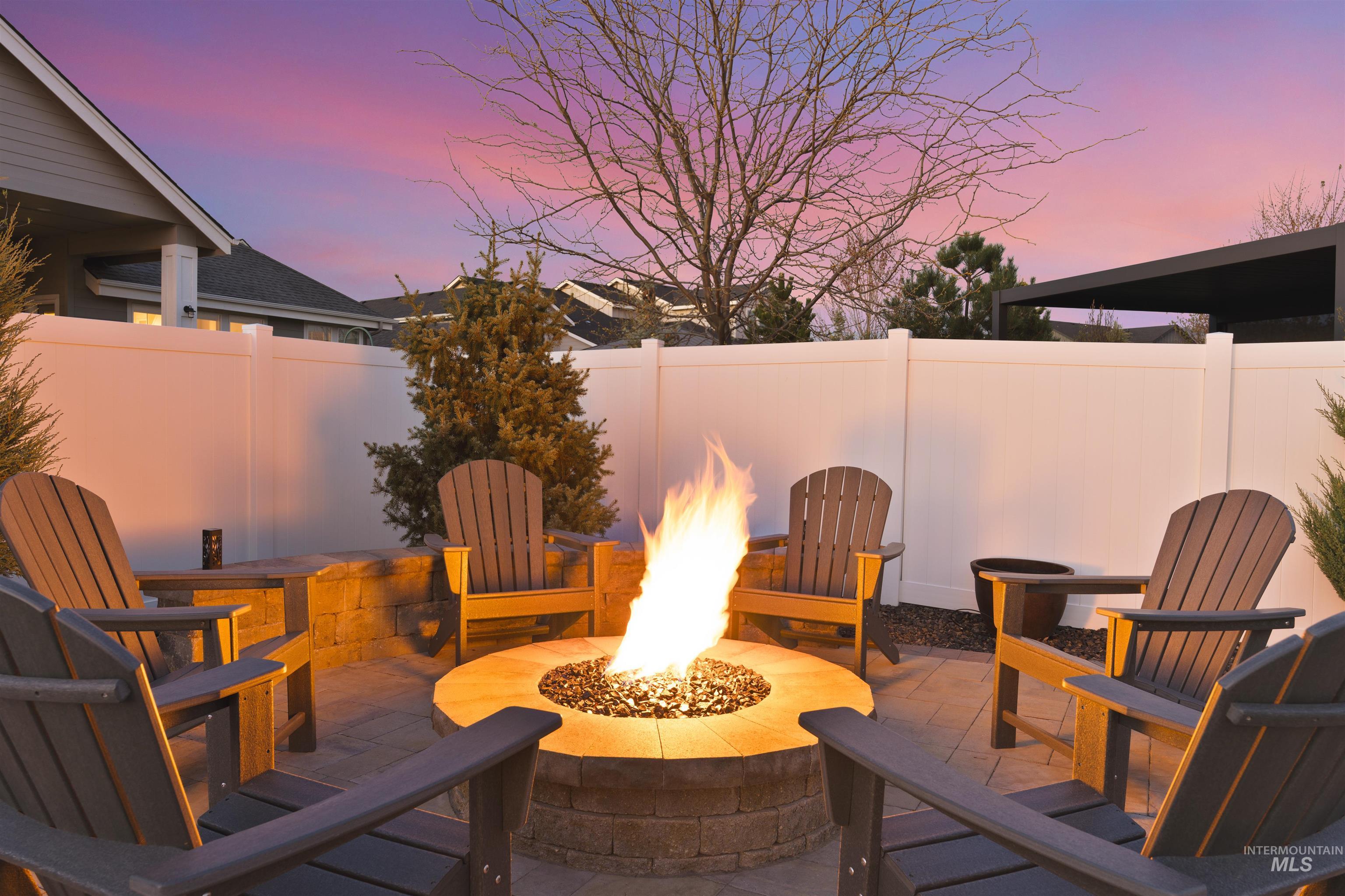 8272 W Sparks Lake Dr, Boise, Idaho 83714, 3 Bedrooms, 3.5 Bathrooms, Residential For Sale, Price $1,249,000,MLS 98980331