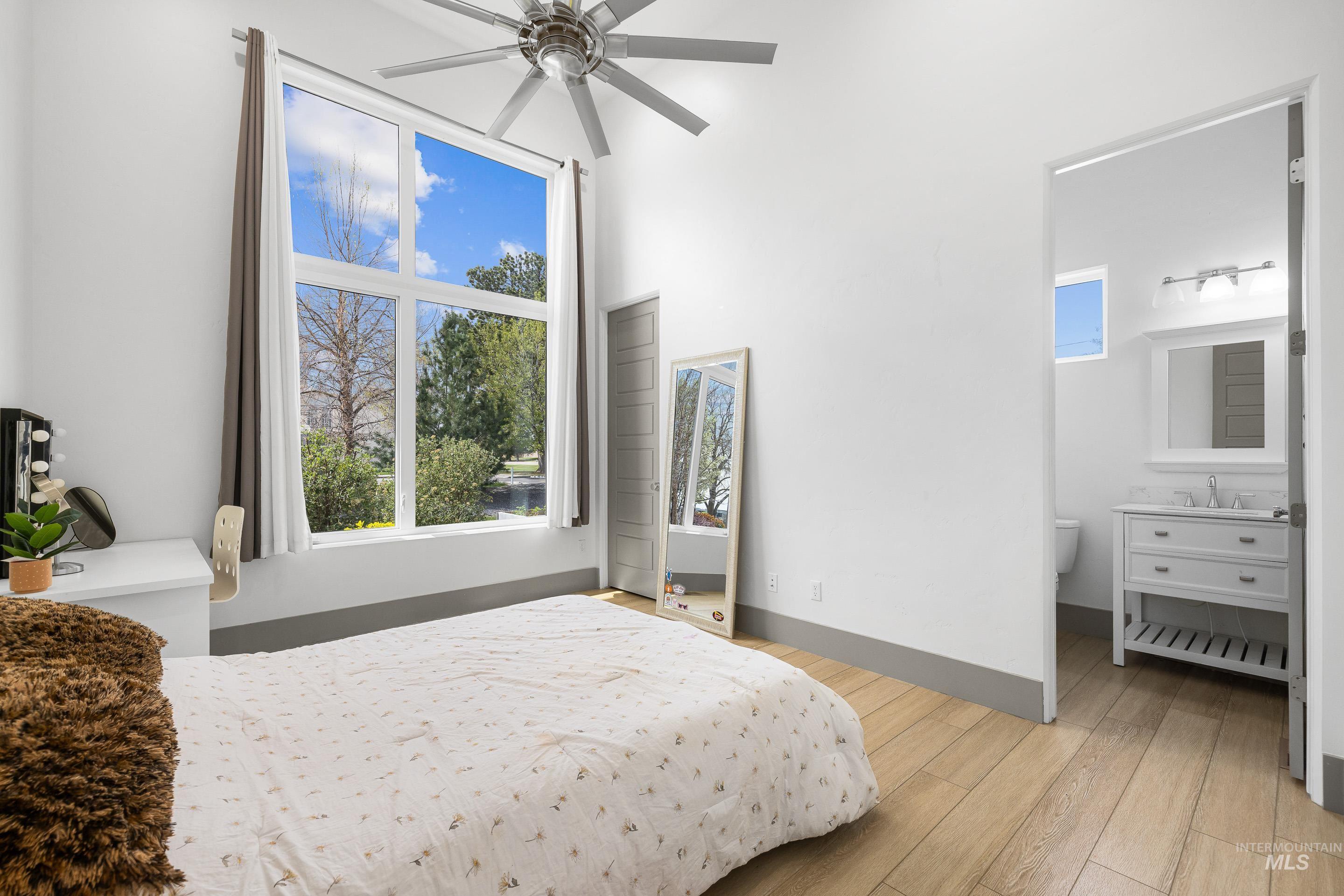 3160 N Duane Dr., Meridian, Idaho 83646, 5 Bedrooms, 5 Bathrooms, Residential For Sale, Price $1,590,000,MLS 98980332