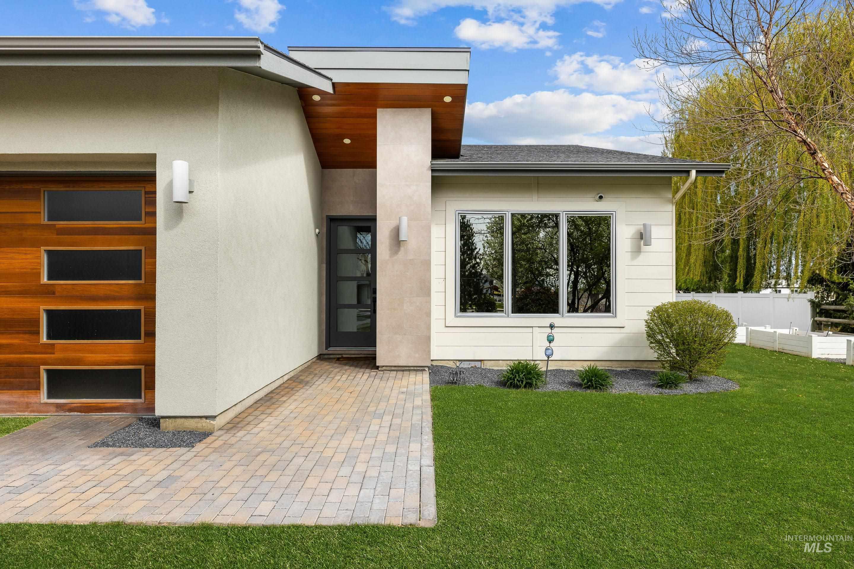 3160 N Duane Dr., Meridian, Idaho 83646, 5 Bedrooms, 5 Bathrooms, Residential For Sale, Price $1,590,000,MLS 98980332