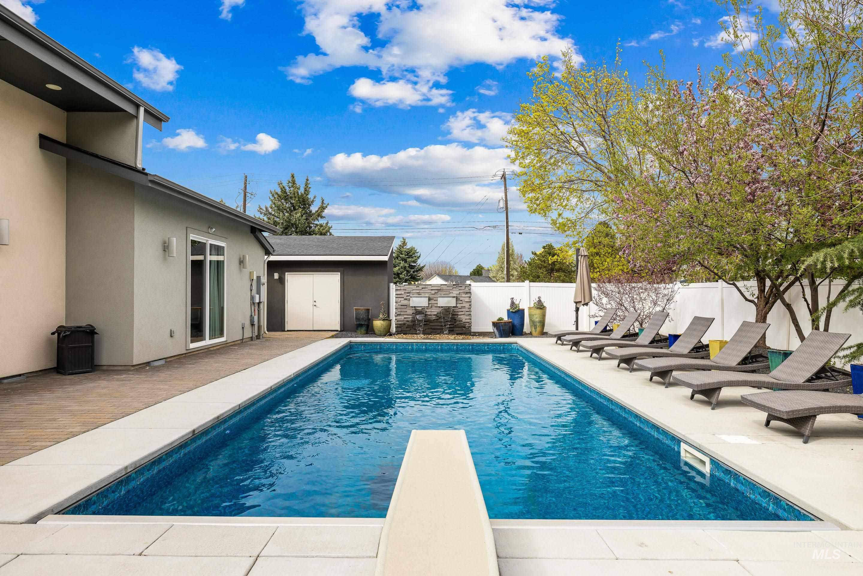 3160 N Duane Dr., Meridian, Idaho 83646, 5 Bedrooms, 5 Bathrooms, Residential For Sale, Price $1,590,000,MLS 98980332