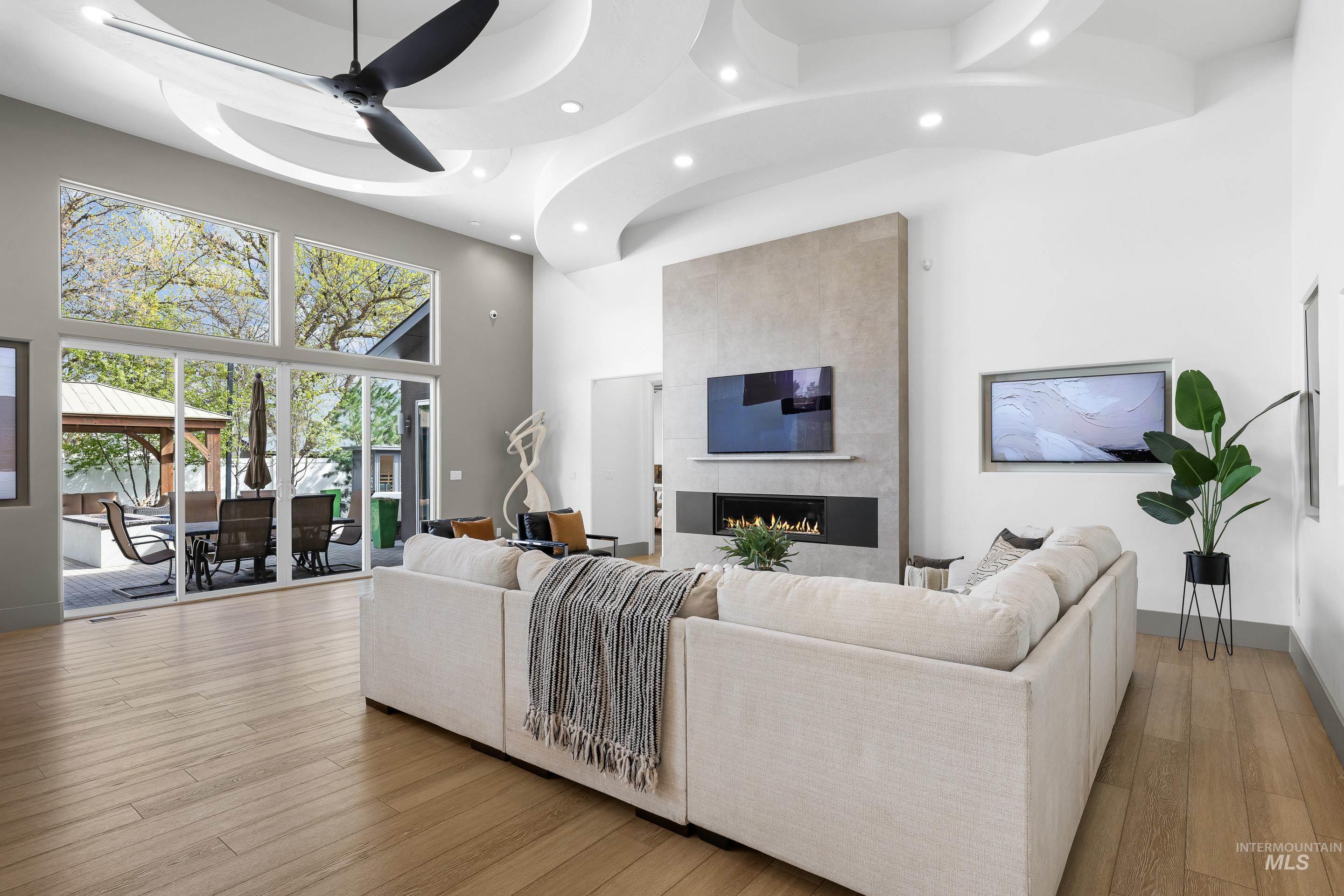 3160 N Duane Dr., Meridian, Idaho 83646, 5 Bedrooms, 5 Bathrooms, Residential For Sale, Price $1,590,000,MLS 98980332