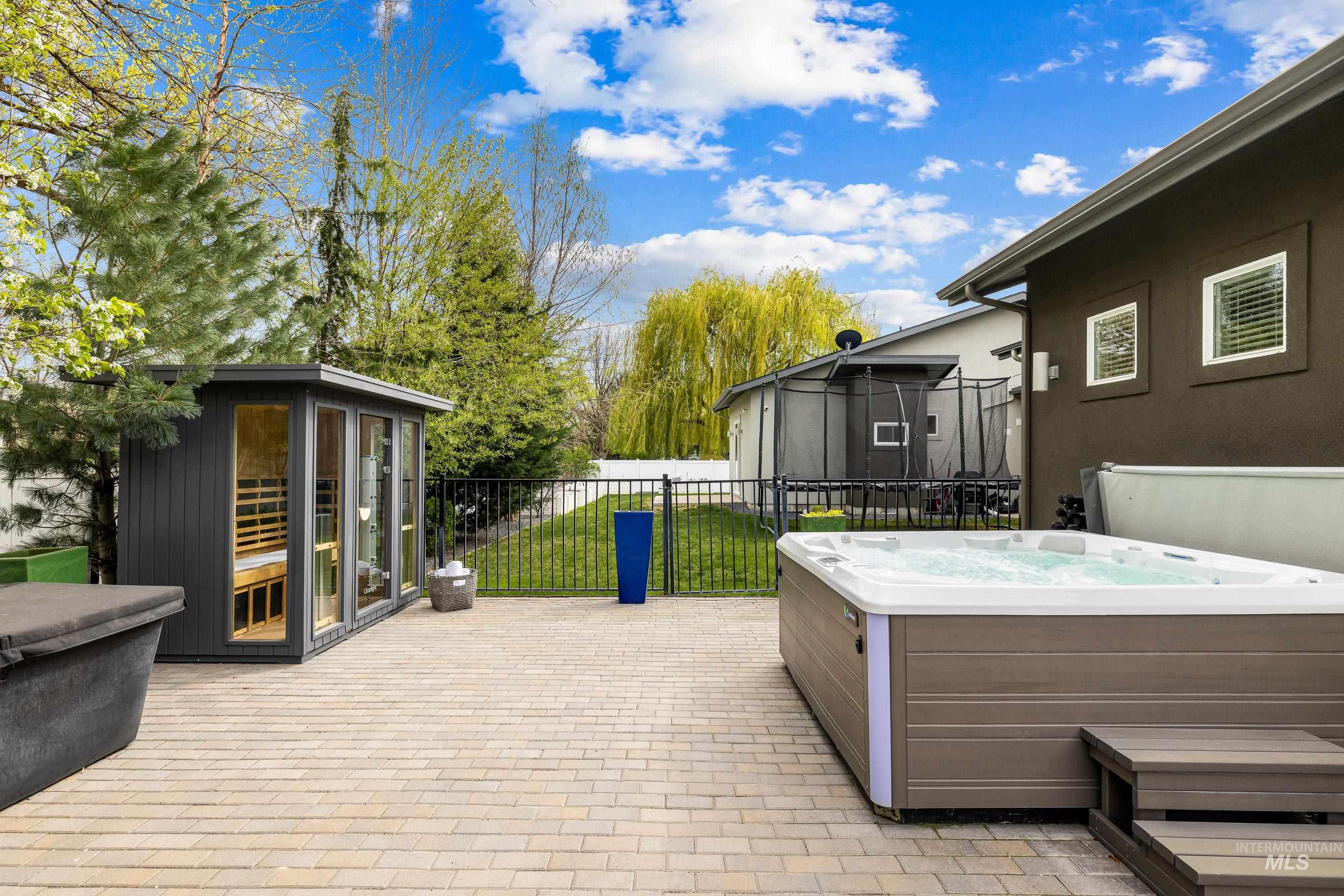 3160 N Duane Dr., Meridian, Idaho 83646, 5 Bedrooms, 5 Bathrooms, Residential For Sale, Price $1,590,000,MLS 98980332