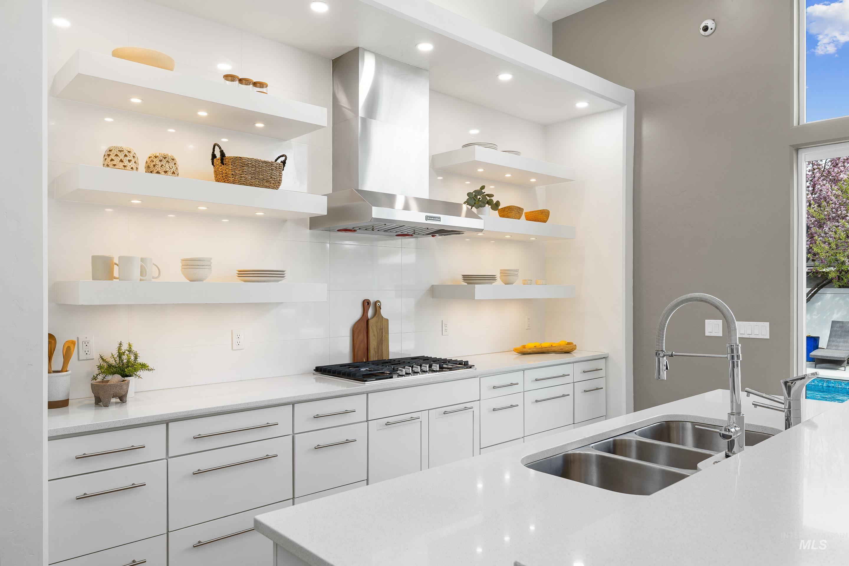 3160 N Duane Dr., Meridian, Idaho 83646, 5 Bedrooms, 5 Bathrooms, Residential For Sale, Price $1,590,000,MLS 98980332