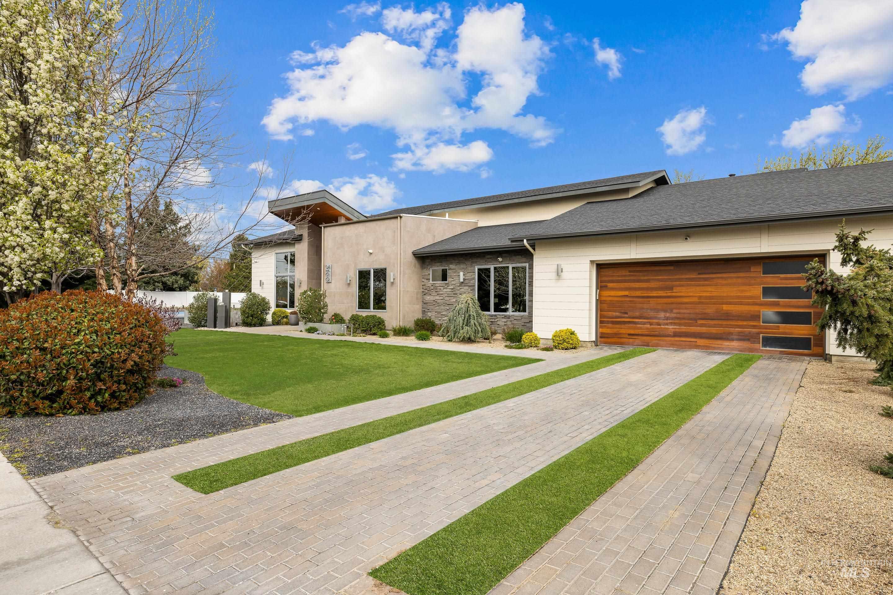 3160 N Duane Dr., Meridian, Idaho 83646, 5 Bedrooms, 5 Bathrooms, Residential For Sale, Price $1,590,000,MLS 98980332