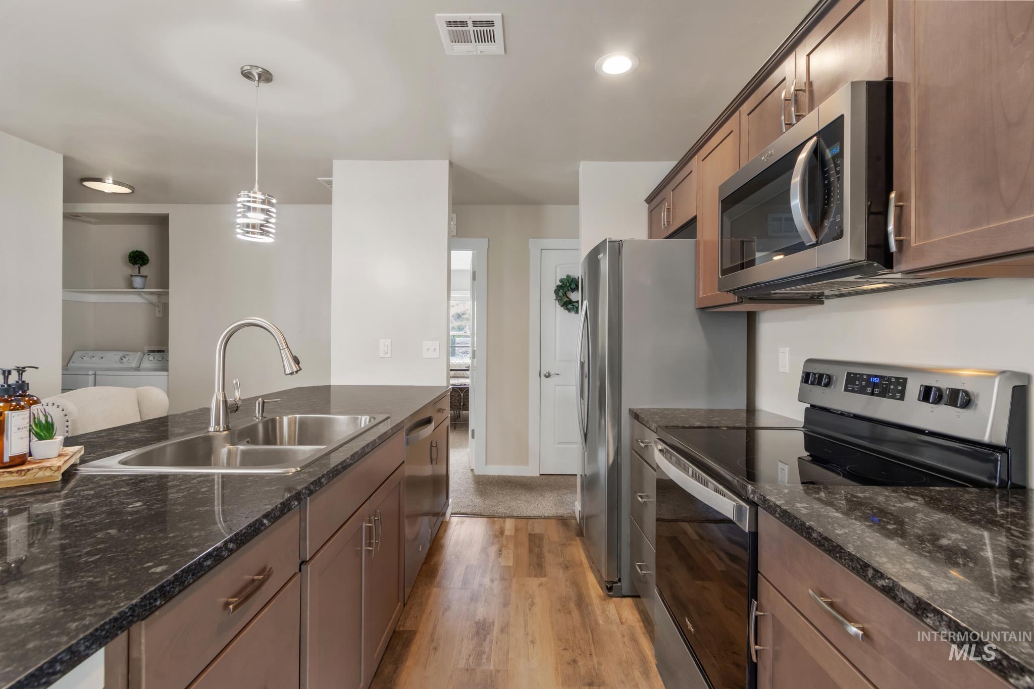 109 3rd Street Circle, Horseshoe Bend, Idaho 83629, 3 Bedrooms, 2 Bathrooms, Residential For Sale, Price $419,000, 98980333