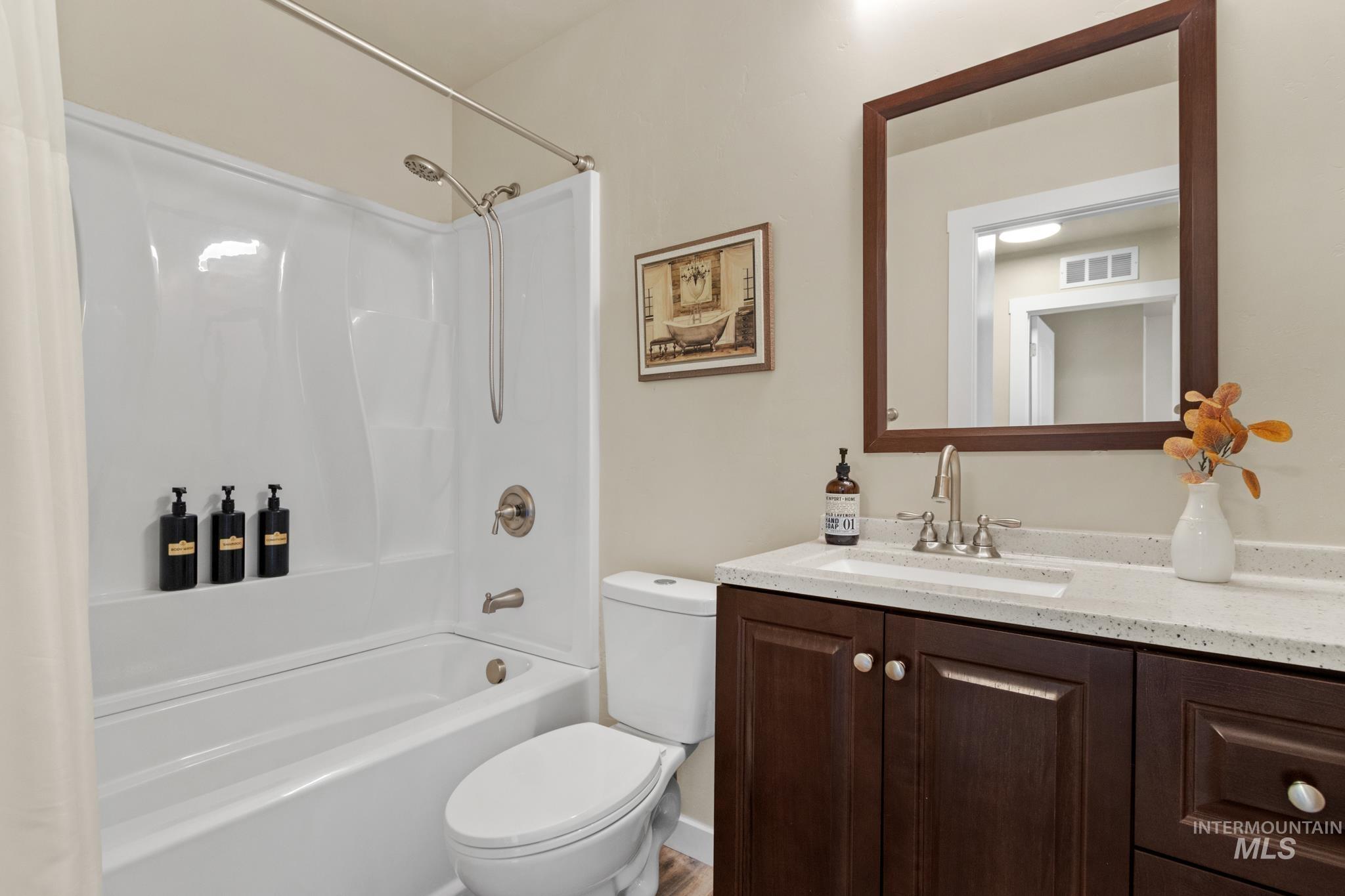 109 3rd Street Circle, Horseshoe Bend, Idaho 83629, 3 Bedrooms, 2 Bathrooms, Residential For Sale, Price $419,000, 98980333