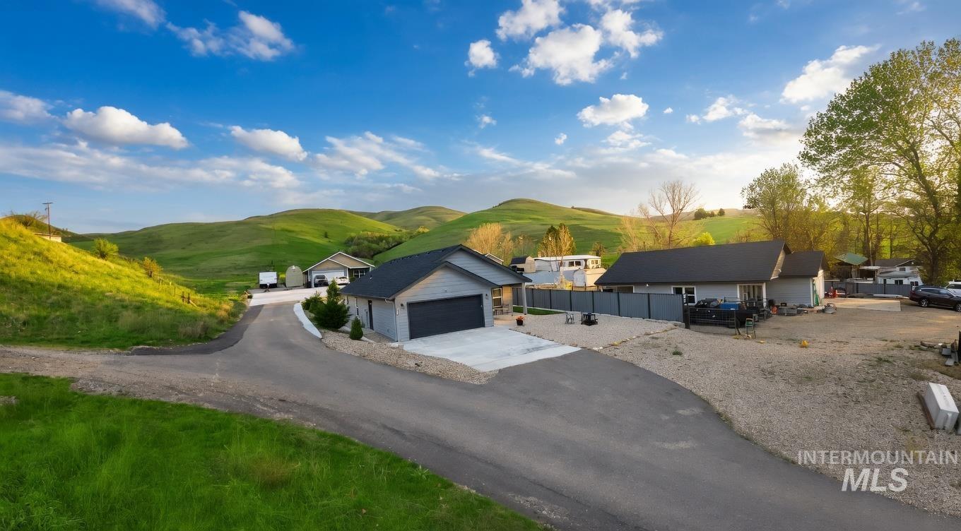 109 3rd Street Circle, Horseshoe Bend, Idaho 83629, 3 Bedrooms, 2 Bathrooms, Residential For Sale, Price $419,000, 98980333