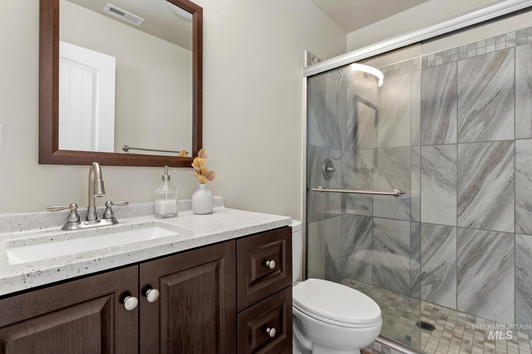 109 3rd Street Circle, Horseshoe Bend, Idaho 83629, 3 Bedrooms, 2 Bathrooms, Residential For Sale, Price $419,000, 98980333