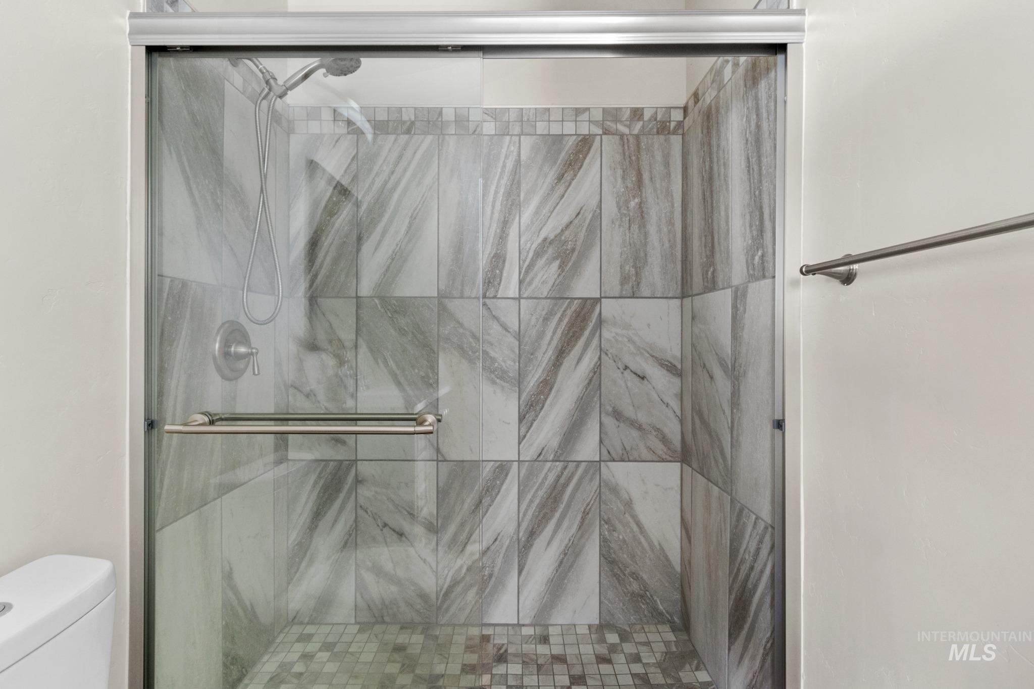 109 3rd Street Circle, Horseshoe Bend, Idaho 83629, 3 Bedrooms, 2 Bathrooms, Residential For Sale, Price $419,000, 98980333