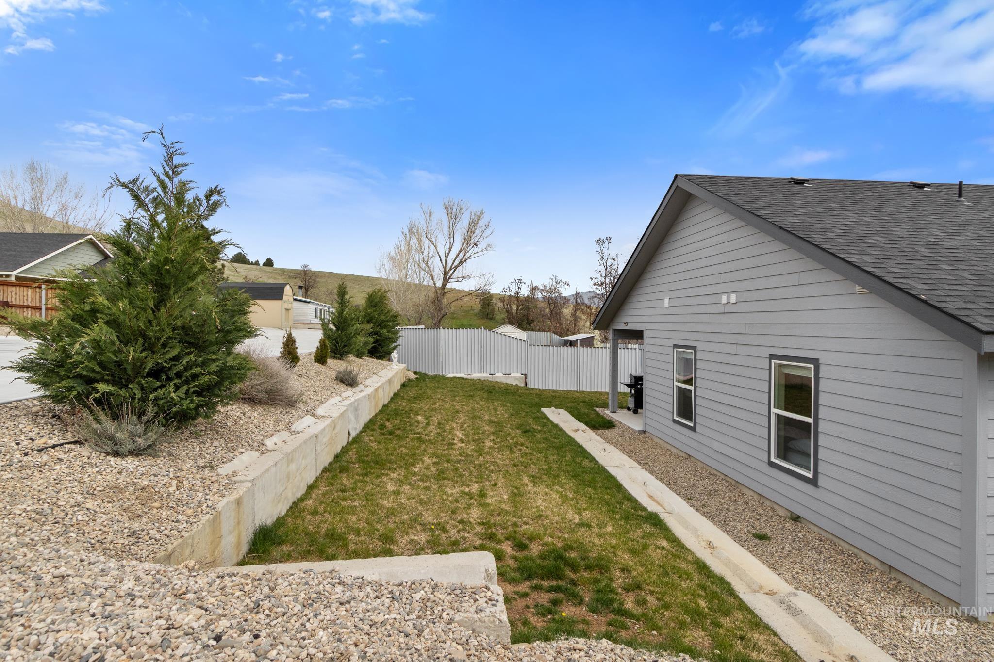 109 3rd Street Circle, Horseshoe Bend, Idaho 83629, 3 Bedrooms, 2 Bathrooms, Residential For Sale, Price $419,000, 98980333