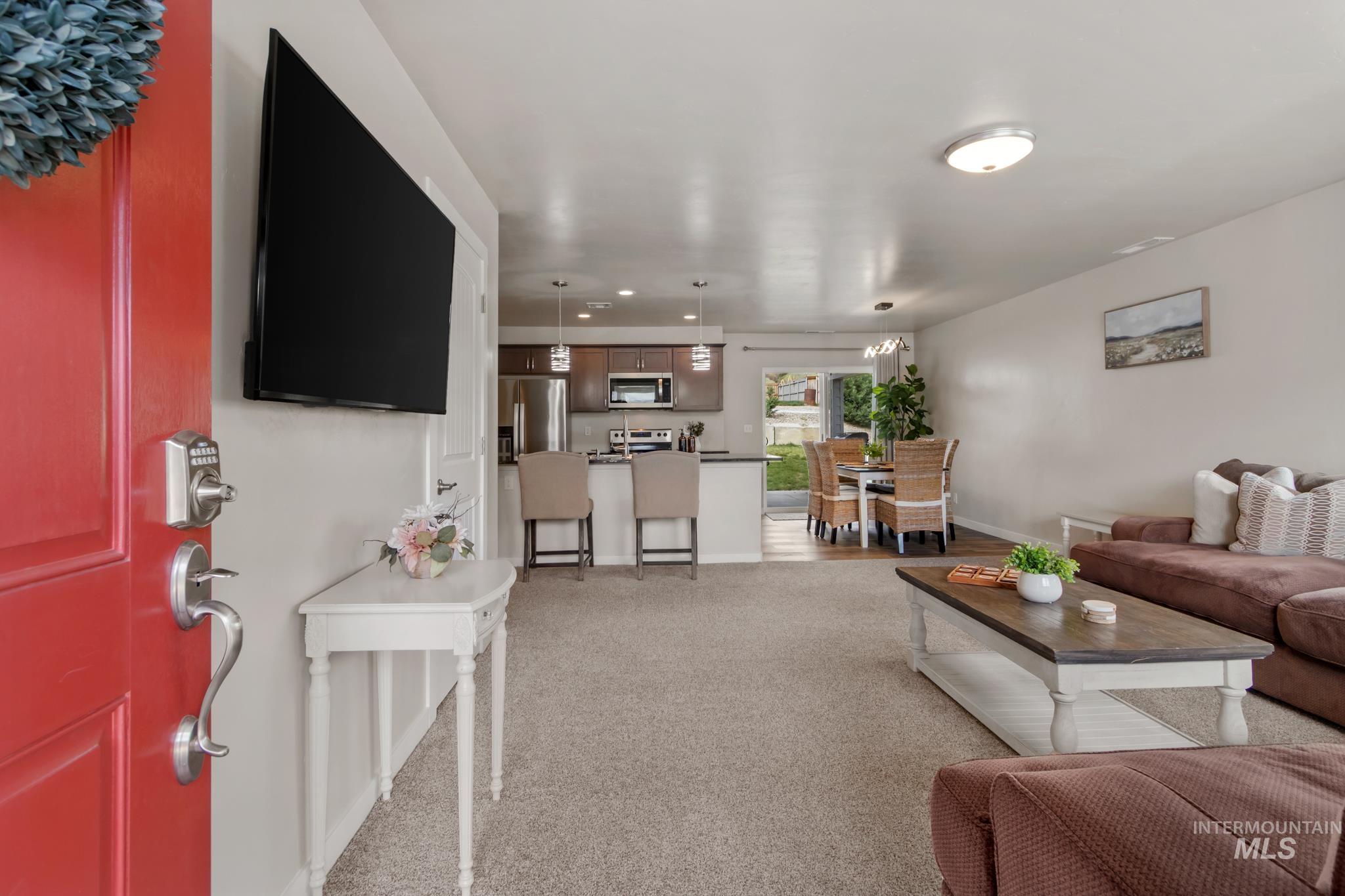 109 3rd Street Circle, Horseshoe Bend, Idaho 83629, 3 Bedrooms, 2 Bathrooms, Residential For Sale, Price $419,000, 98980333