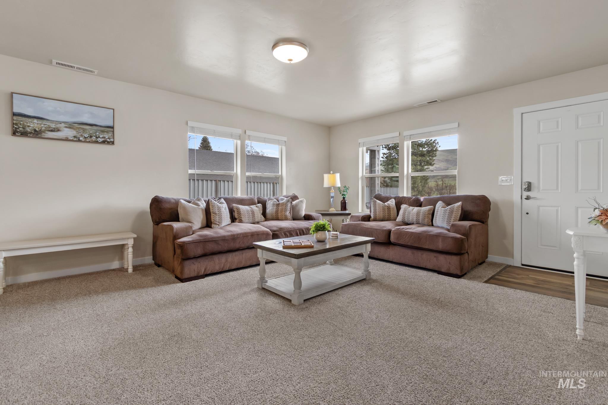 109 3rd Street Circle, Horseshoe Bend, Idaho 83629, 3 Bedrooms, 2 Bathrooms, Residential For Sale, Price $419,000, 98980333