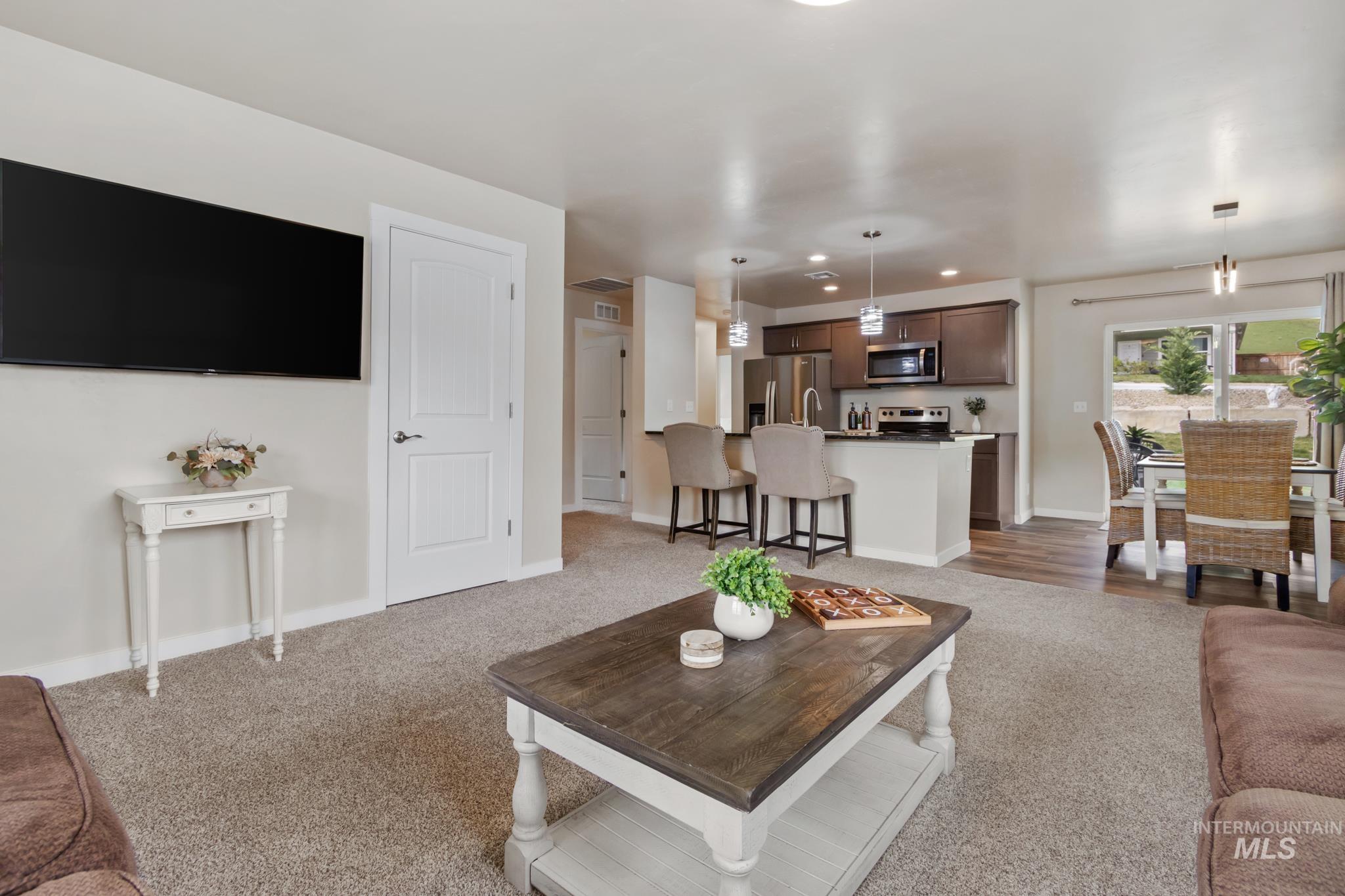 109 3rd Street Circle, Horseshoe Bend, Idaho 83629, 3 Bedrooms, 2 Bathrooms, Residential For Sale, Price $419,000, 98980333