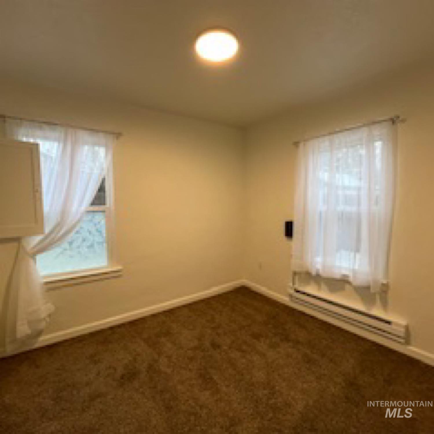 2606-08 W Bella St, Boise, Idaho 83702-0121, 1 Bedroom, 1 Bathroom, Residential Income For Sale, Price $455,000, 98980334