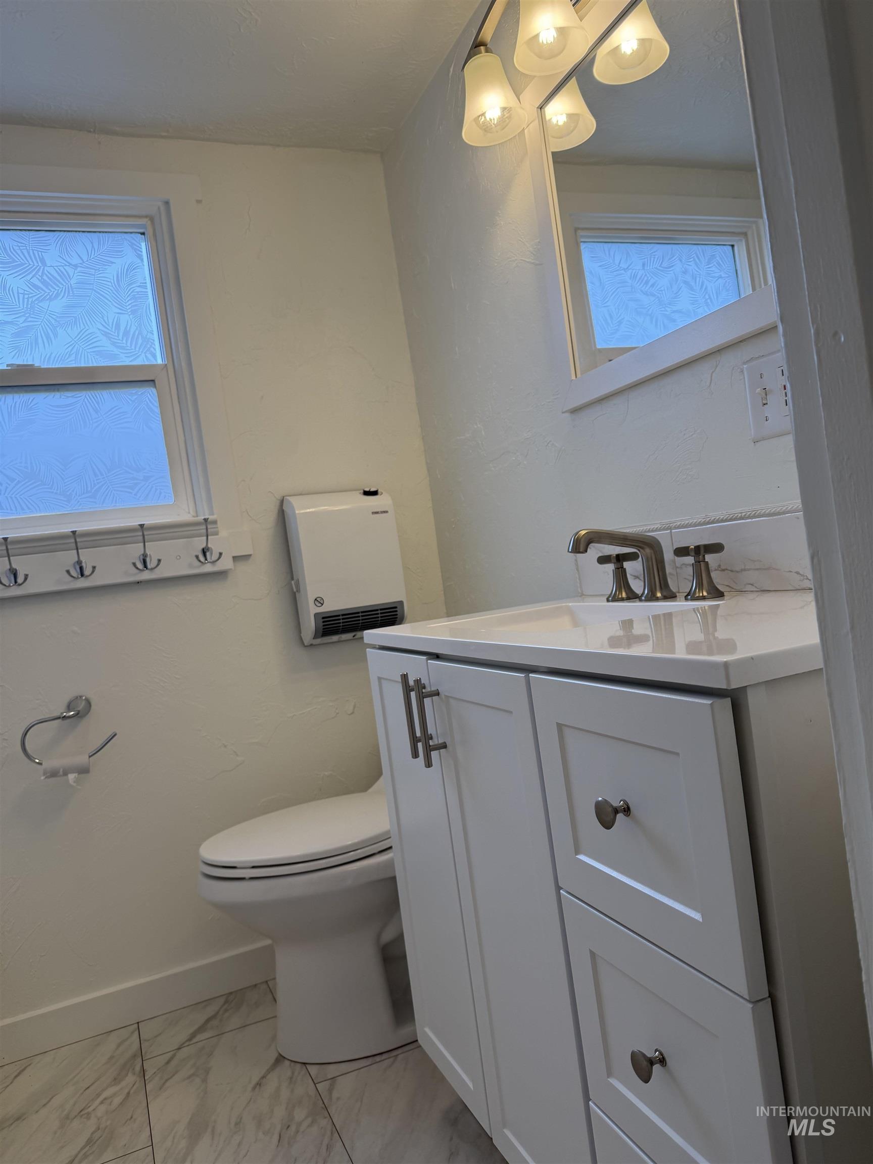 2606-08 W Bella St, Boise, Idaho 83702-0121, 1 Bedroom, 1 Bathroom, Residential Income For Sale, Price $455,000, 98980334