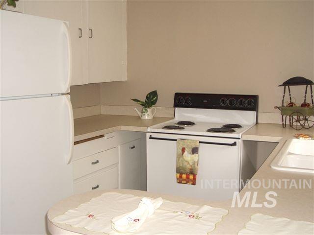 2606-08 W Bella St, Boise, Idaho 83702-0121, 1 Bedroom, 1 Bathroom, Residential Income For Sale, Price $455,000, 98980334