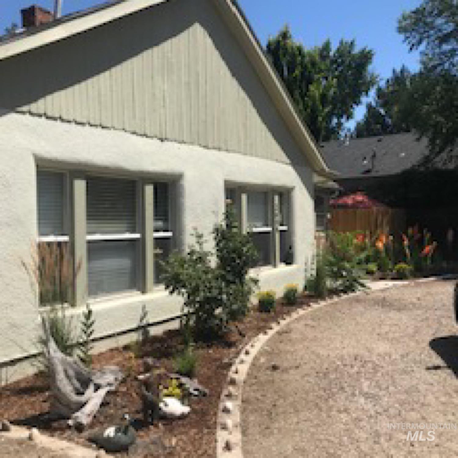 2606-08 W Bella St, Boise, Idaho 83702-0121, 1 Bedroom, 1 Bathroom, Residential Income For Sale, Price $455,000, 98980334