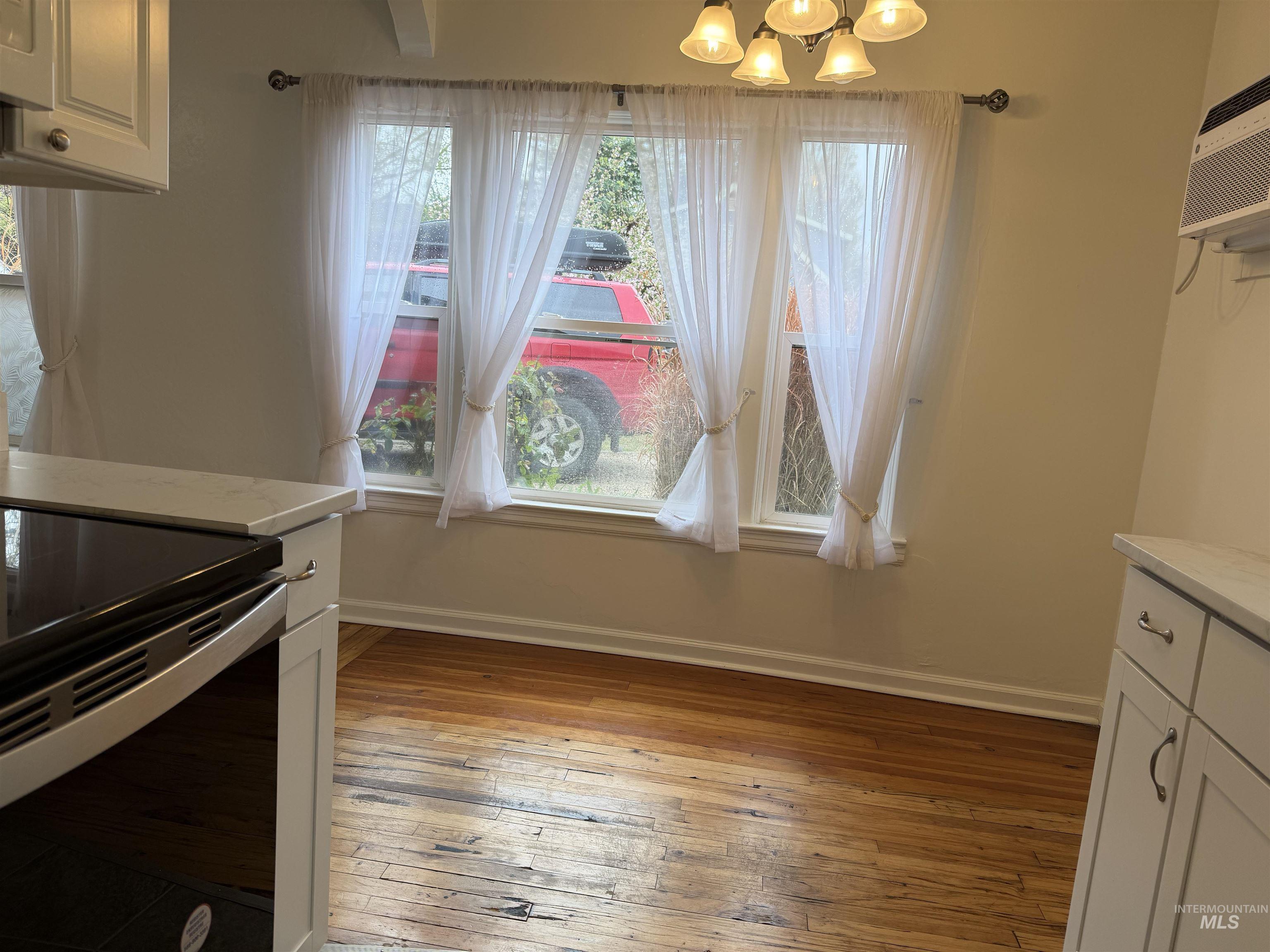 2606-08 W Bella St, Boise, Idaho 83702-0121, 1 Bedroom, 1 Bathroom, Residential Income For Sale, Price $455,000, 98980334