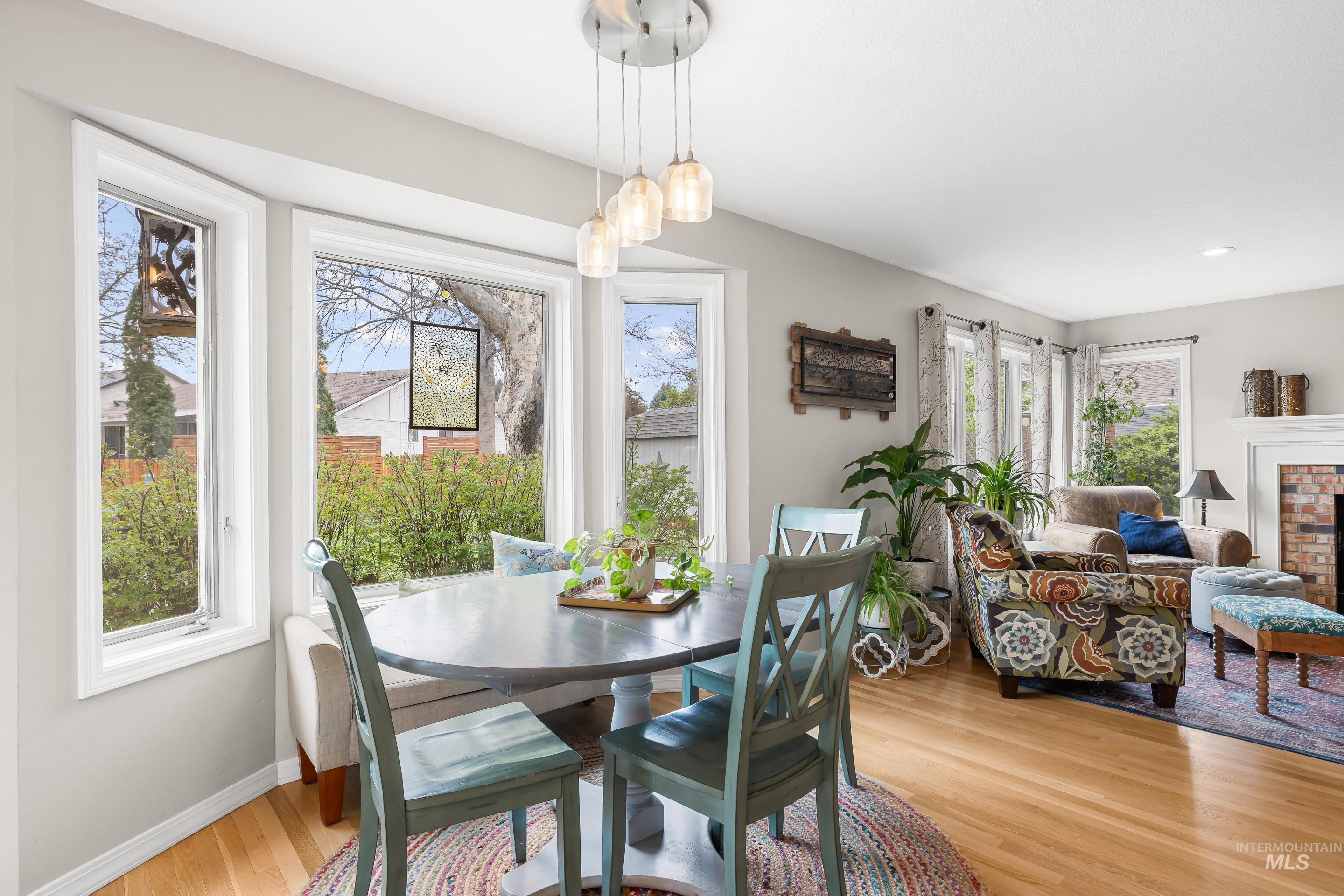 10723 W Barnsdale Ct, Boise, Idaho 83713, 4 Bedrooms, 2.5 Bathrooms, Residential For Sale, Price $750,000,MLS 98980335