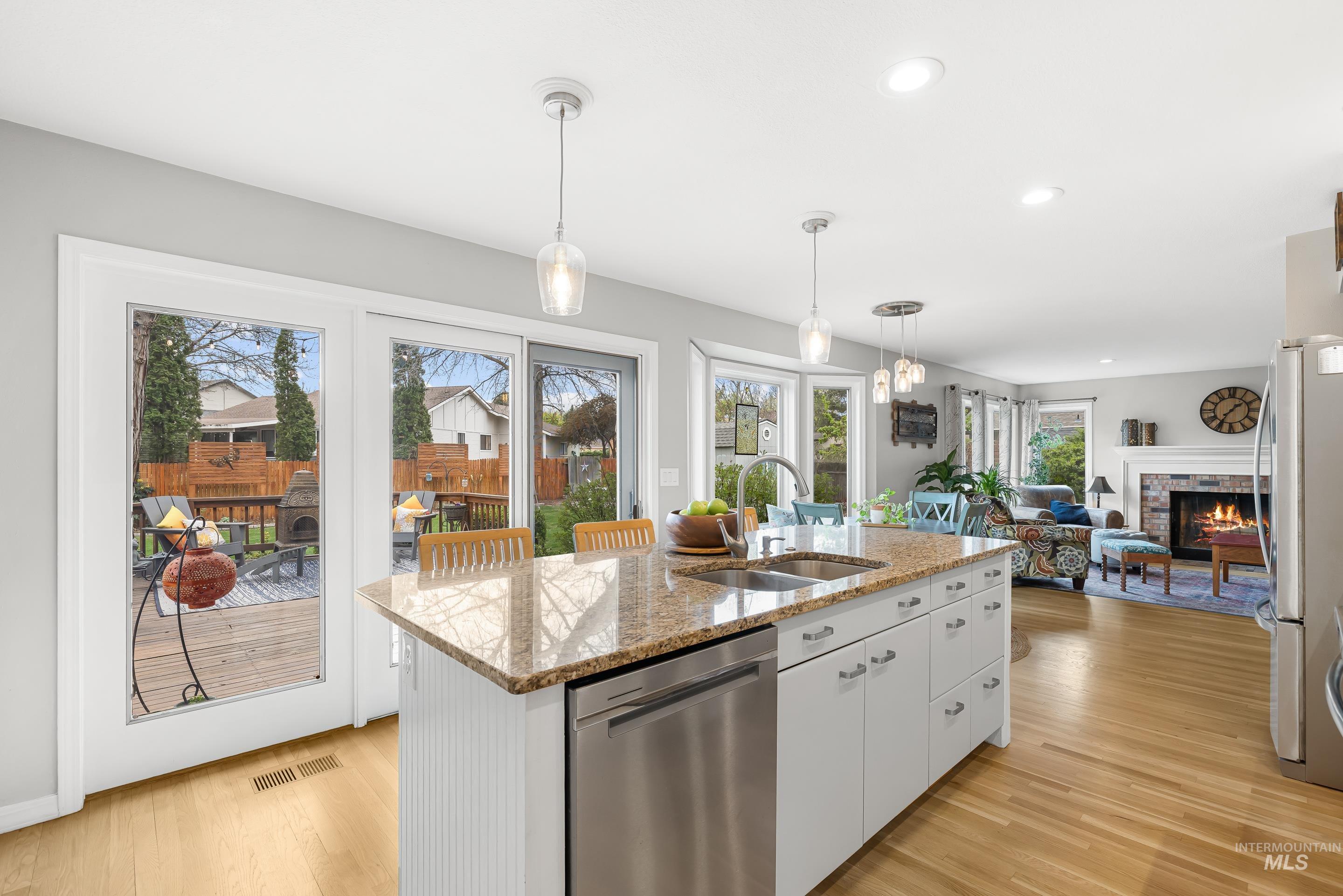 10723 W Barnsdale Ct, Boise, Idaho 83713, 4 Bedrooms, 2.5 Bathrooms, Residential For Sale, Price $750,000,MLS 98980335