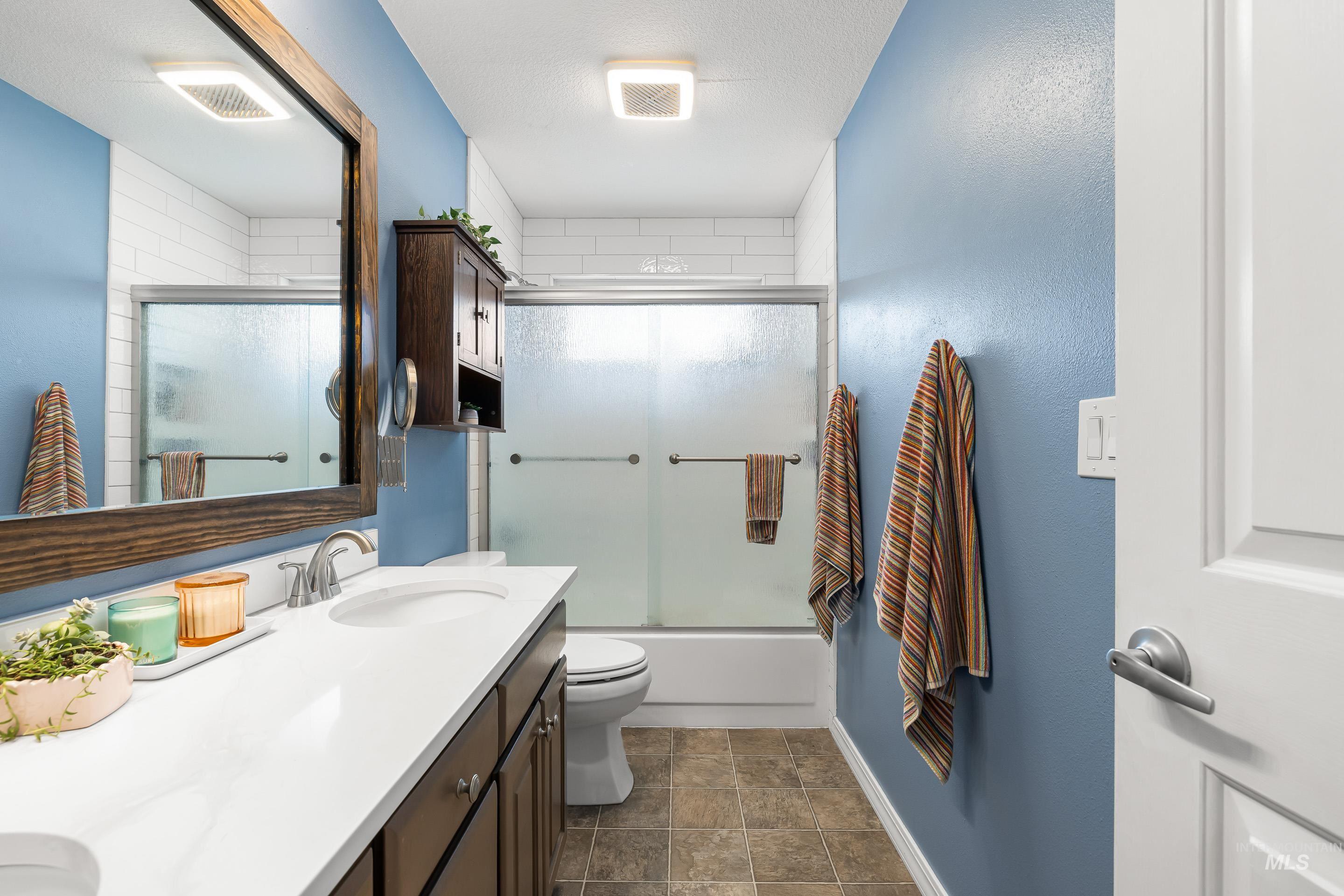 10723 W Barnsdale Ct, Boise, Idaho 83713, 4 Bedrooms, 2.5 Bathrooms, Residential For Sale, Price $750,000,MLS 98980335