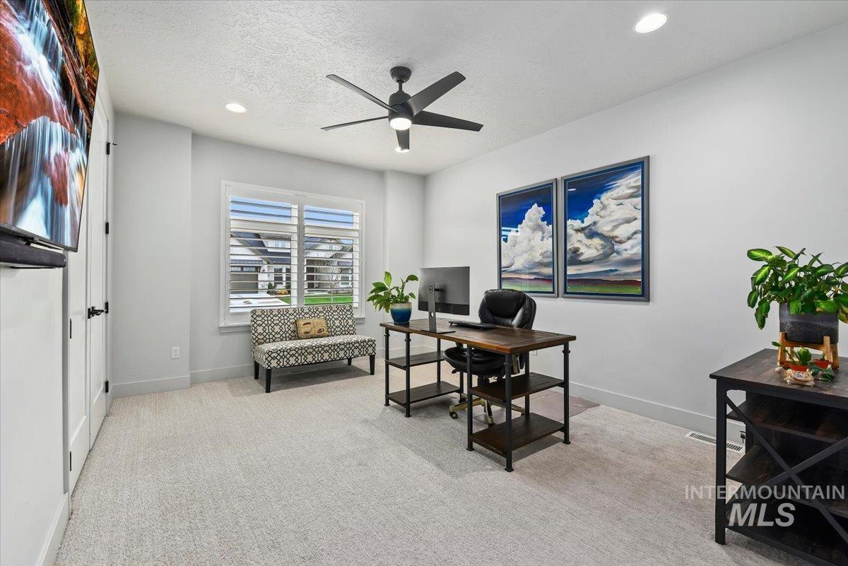 665 S Aspen Lakes Way, Star, Idaho 83669, 3 Bedrooms, 3 Bathrooms, Residential For Sale, Price $895,000,MLS 98980336