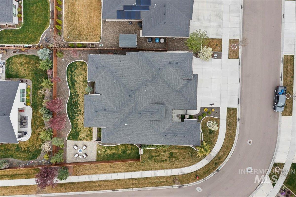 665 S Aspen Lakes Way, Star, Idaho 83669, 3 Bedrooms, 3 Bathrooms, Residential For Sale, Price $895,000,MLS 98980336