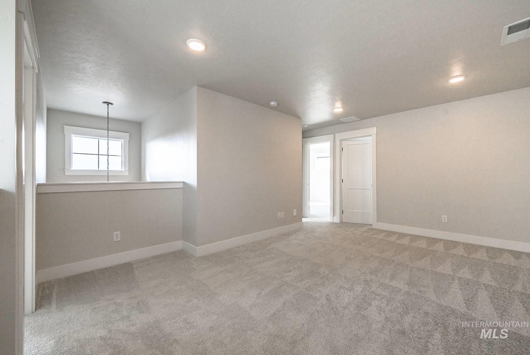 6512 N Oakstone Ave, Meridian, Idaho 83646, 4 Bedrooms, 2.5 Bathrooms, Residential For Sale, Price $675,000,MLS 98980338