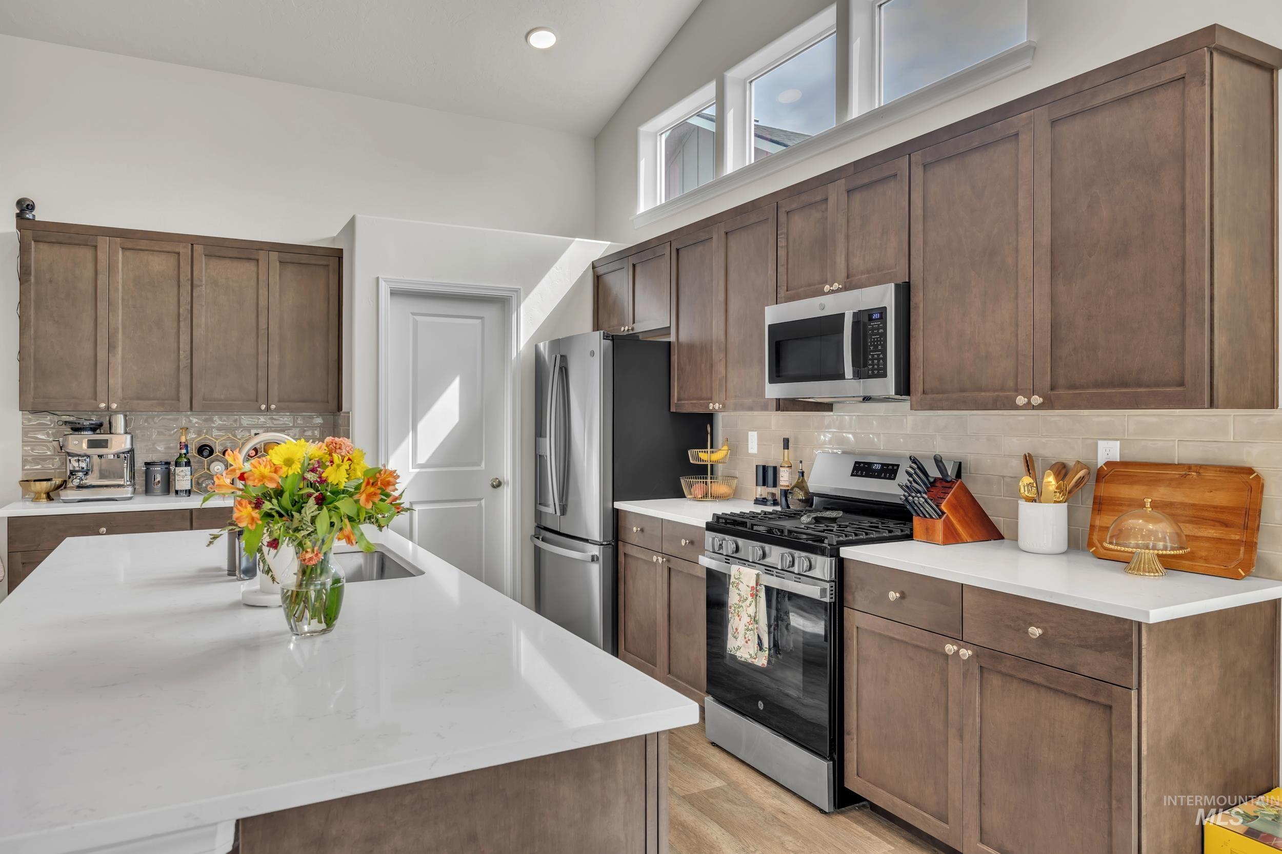 611 Correa Way, Caldwell, Idaho 83605, 3 Bedrooms, 2 Bathrooms, Residential For Sale, Price $424,950, 98980341