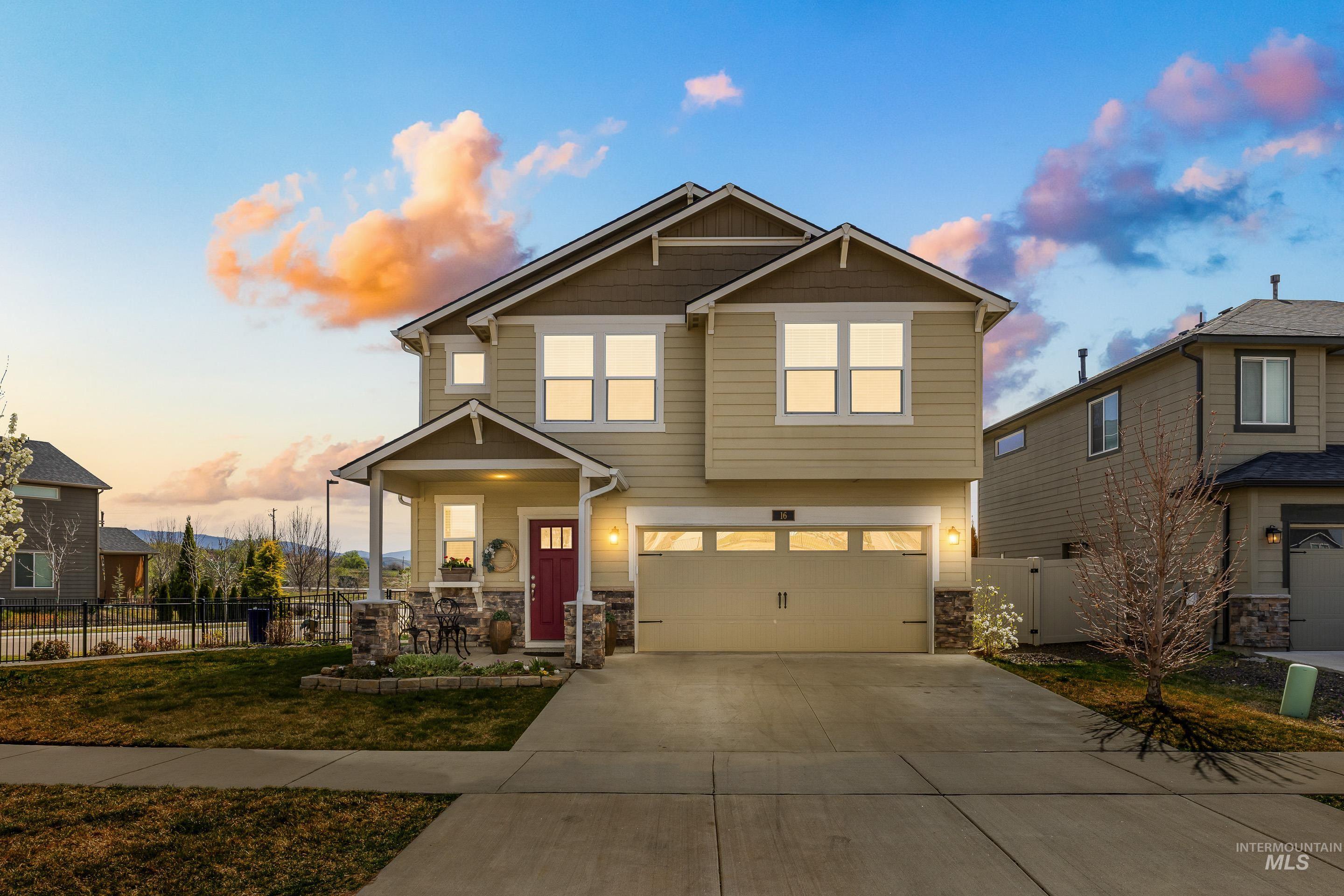 16 N Caracaras Way, Eagle, Idaho 83616, 3 Bedrooms, 2.5 Bathrooms, Residential For Sale, Price $614,990,MLS 98980344