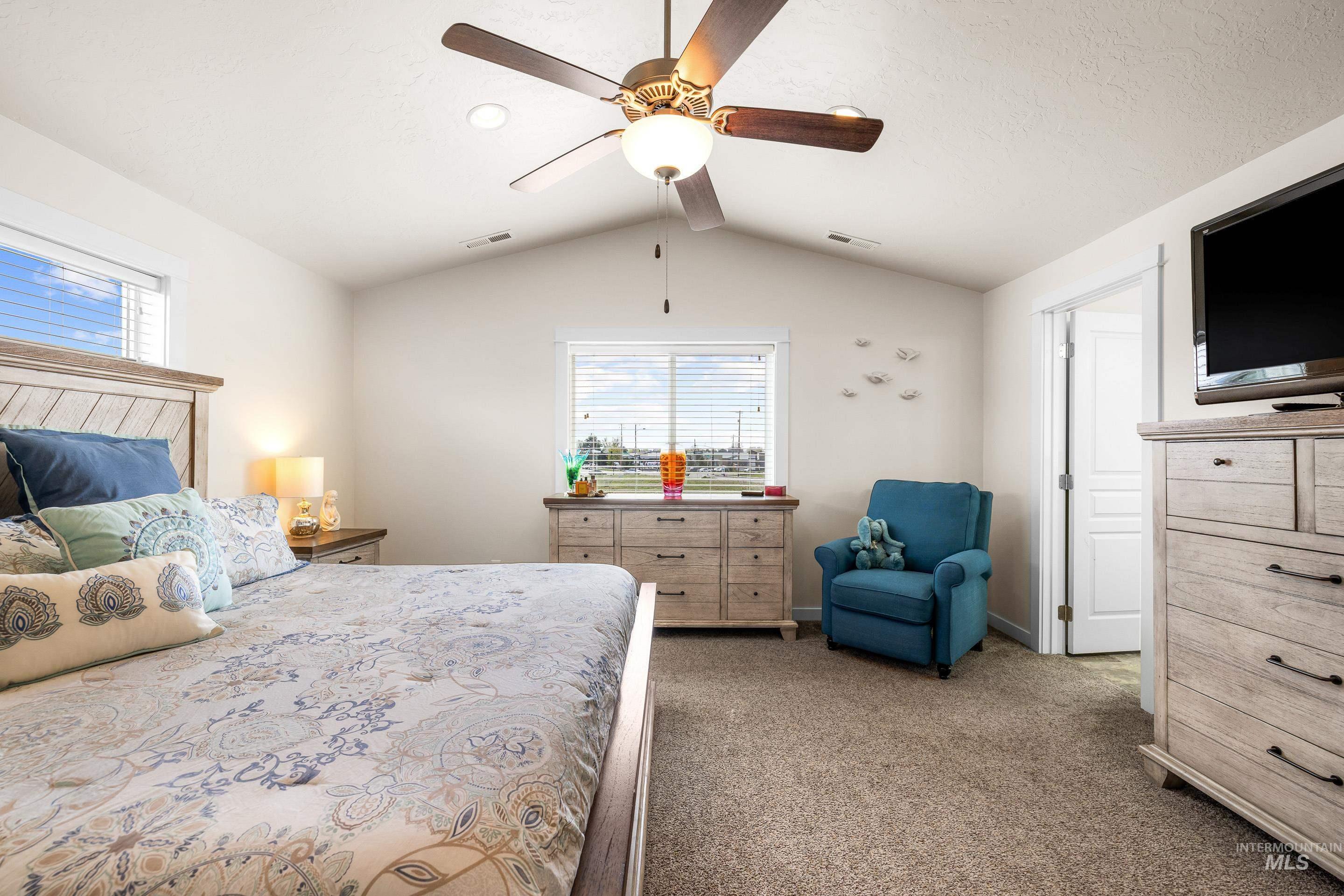 16 N Caracaras Way, Eagle, Idaho 83616, 3 Bedrooms, 2.5 Bathrooms, Residential For Sale, Price $614,990,MLS 98980344
