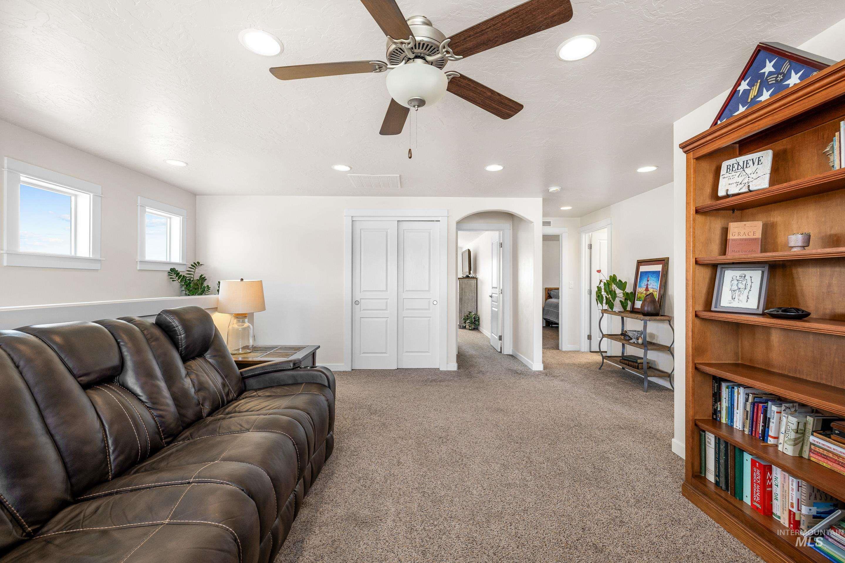 16 N Caracaras Way, Eagle, Idaho 83616, 3 Bedrooms, 2.5 Bathrooms, Residential For Sale, Price $614,990,MLS 98980344