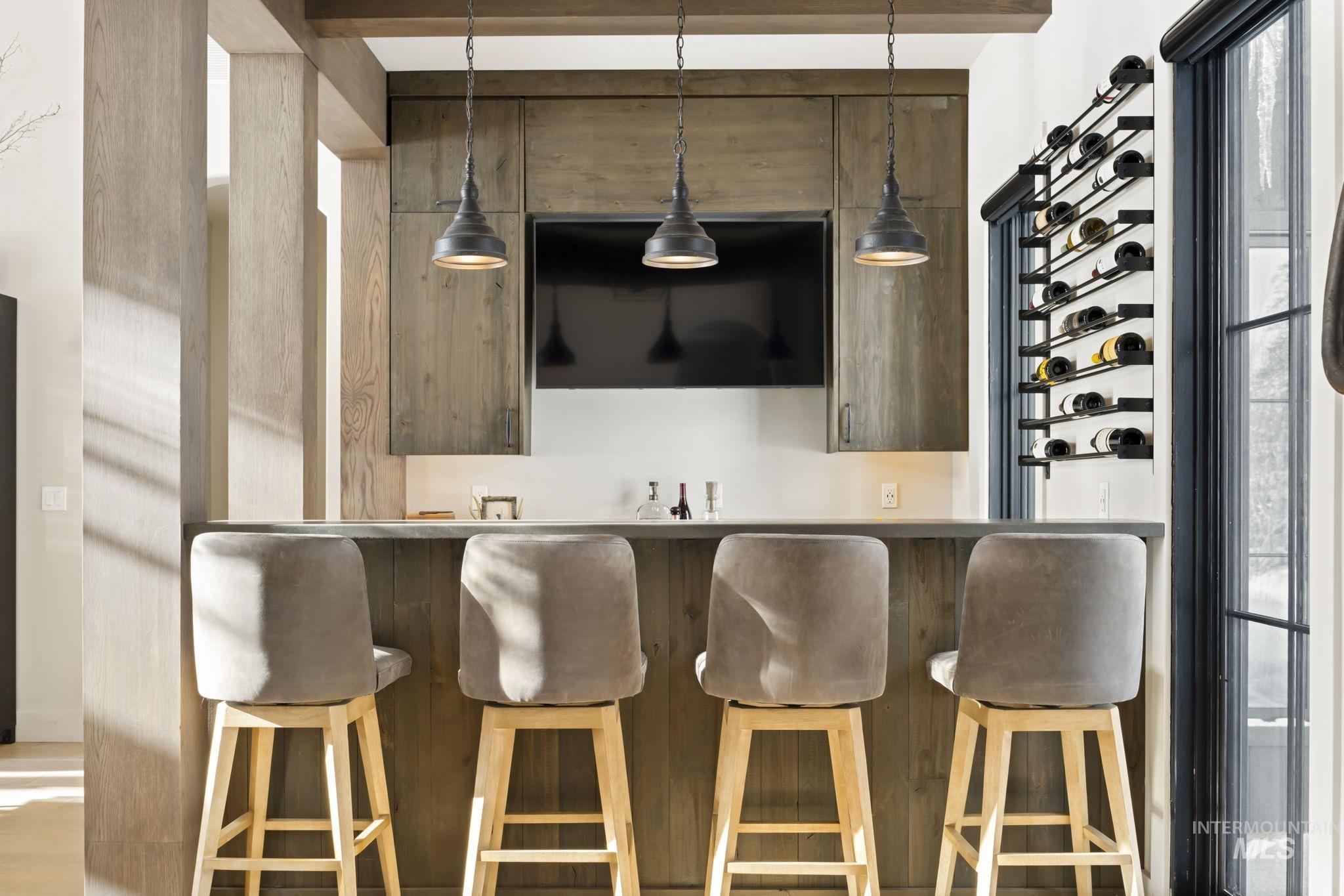 11 Larkspur, McCall, Idaho 83638, 4 Bedrooms, 3.5 Bathrooms, Residential For Sale, Price $1,985,000,MLS 98980346