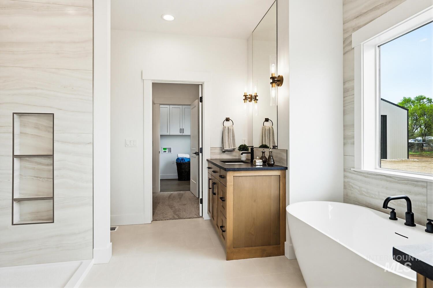 4655 E Idaho St, New Plymouth, Idaho 83655, 3 Bedrooms, 2.5 Bathrooms, Residential For Sale, Price $998,900,MLS 98980350