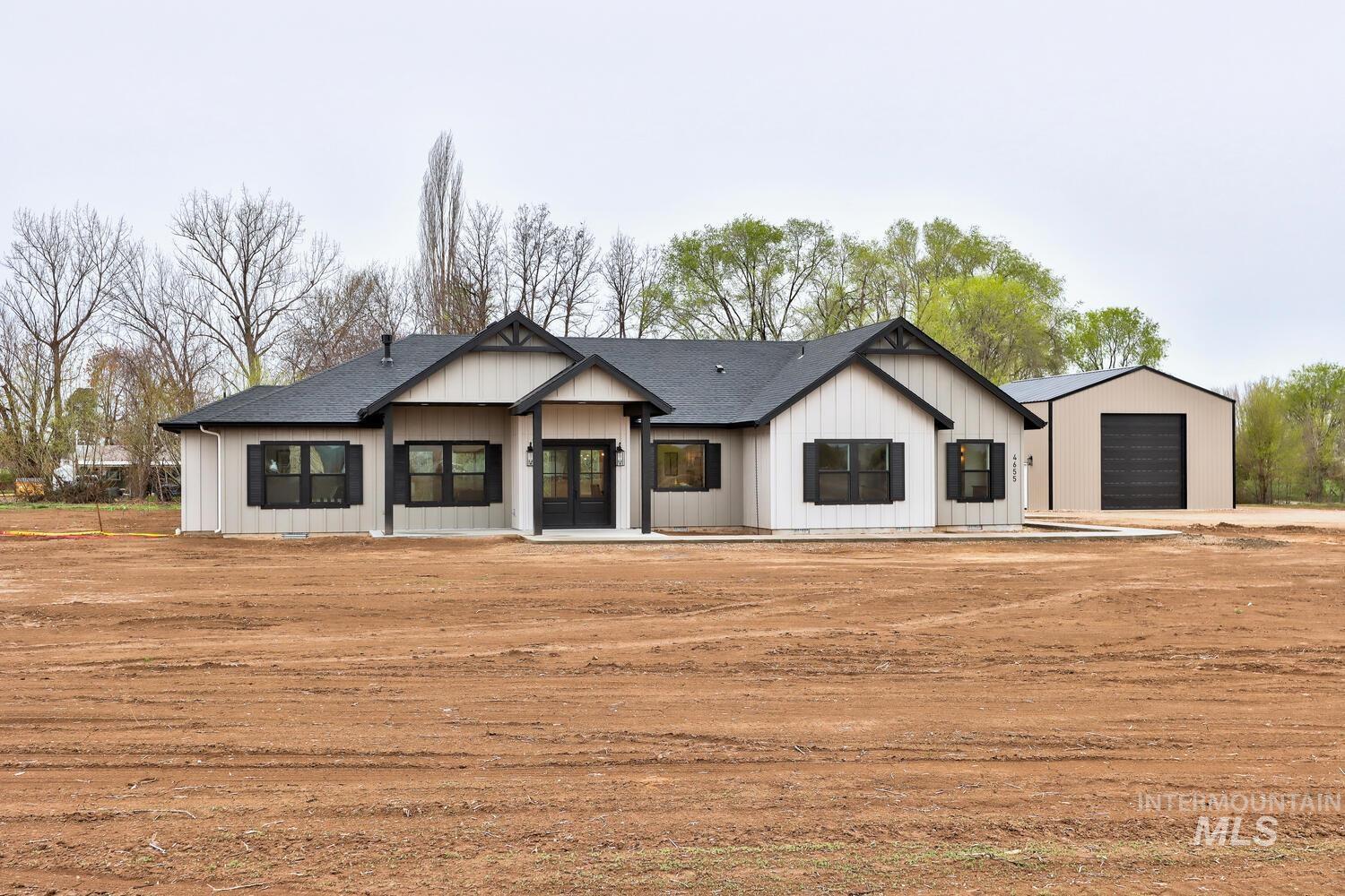 4655 E Idaho St, New Plymouth, Idaho 83655, 3 Bedrooms, 2.5 Bathrooms, Residential For Sale, Price $998,900,MLS 98980350