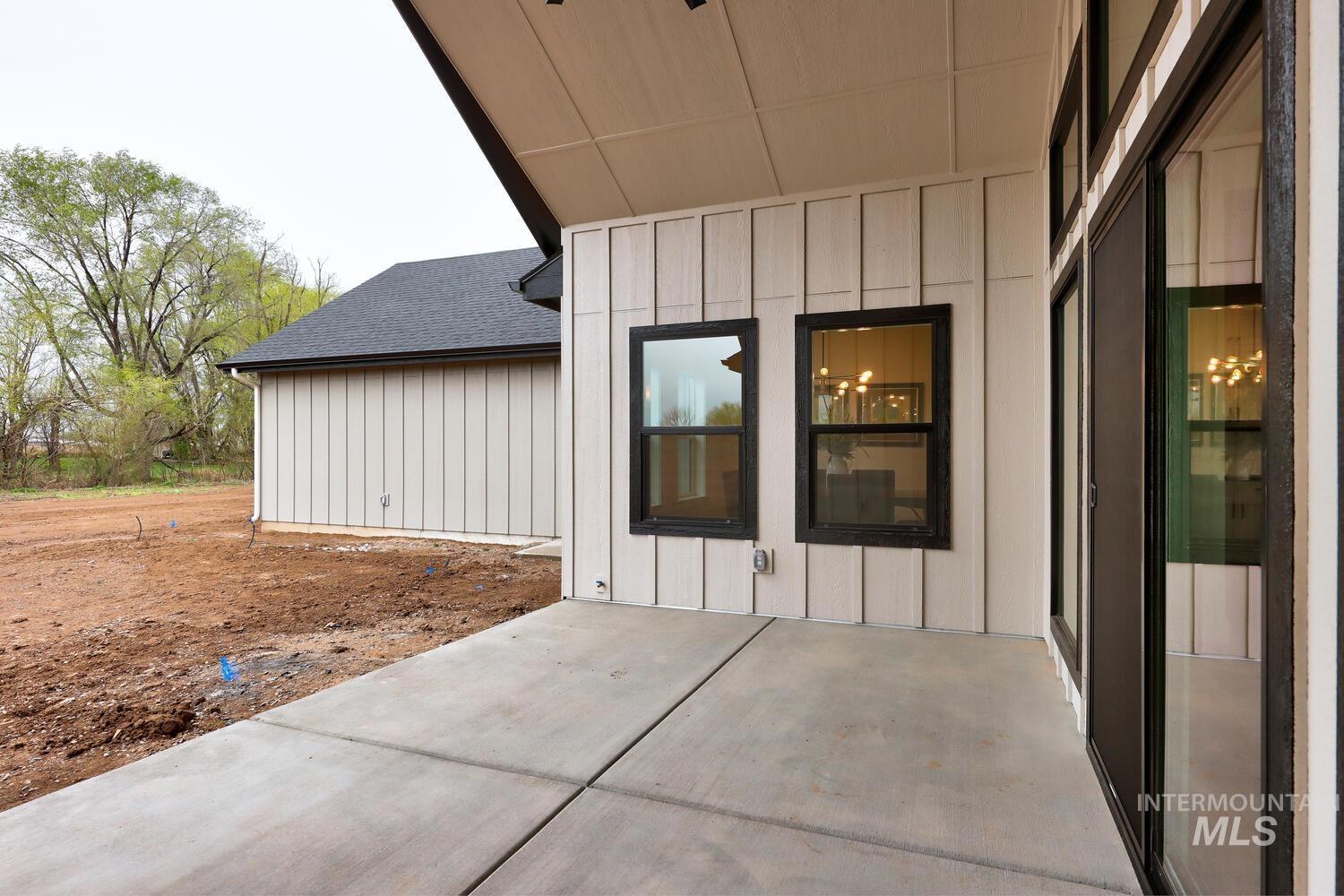 4655 E Idaho St, New Plymouth, Idaho 83655, 3 Bedrooms, 2.5 Bathrooms, Residential For Sale, Price $998,900,MLS 98980350