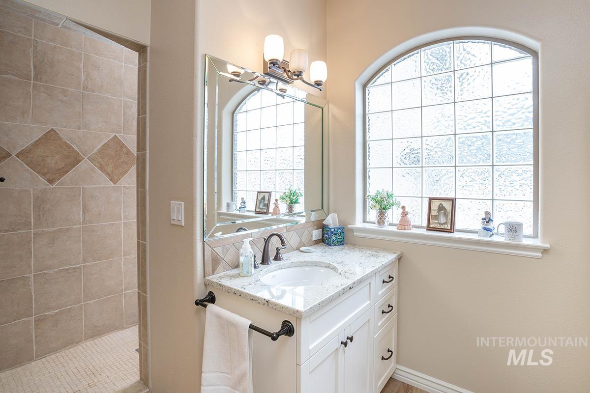 7480 E Grey Lag Dr, Nampa, Idaho 83687, 4 Bedrooms, 4 Bathrooms, Residential For Sale, Price $1,099,000, 98980352