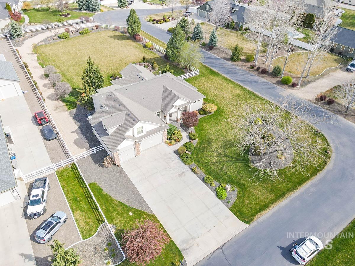 7480 E Grey Lag Dr, Nampa, Idaho 83687, 4 Bedrooms, 4 Bathrooms, Residential For Sale, Price $1,099,000, 98980352