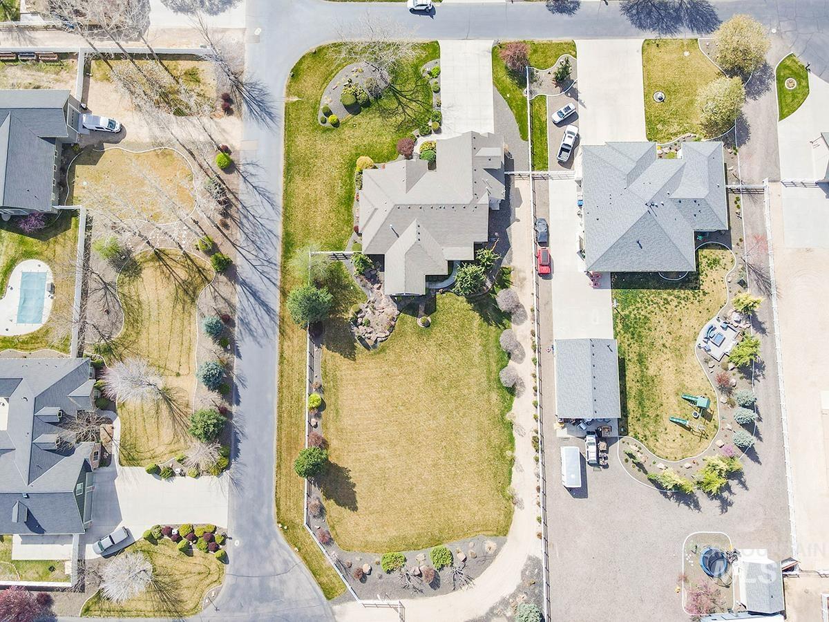 7480 E Grey Lag Dr, Nampa, Idaho 83687, 4 Bedrooms, 4 Bathrooms, Residential For Sale, Price $1,099,000, 98980352