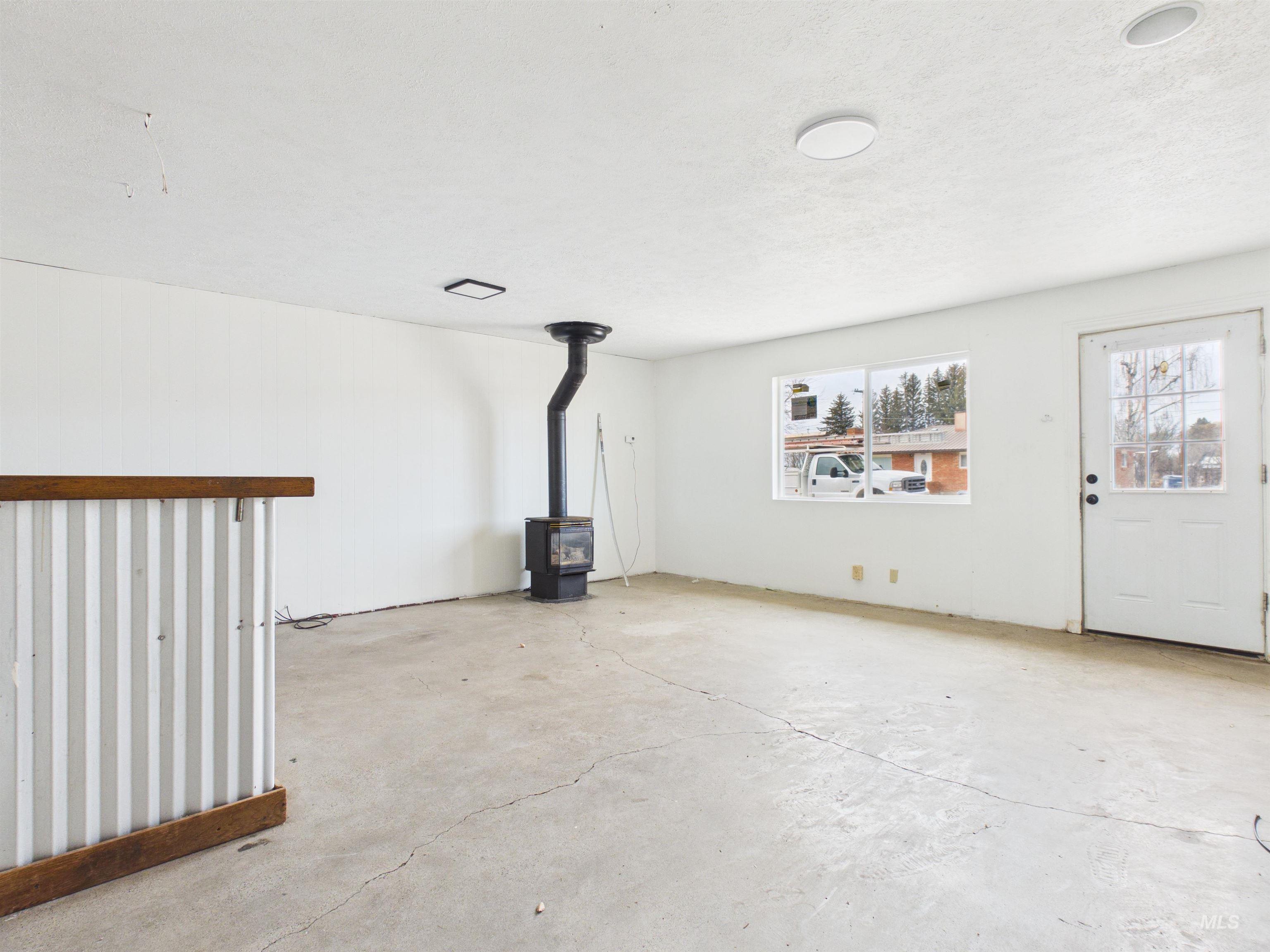 810 S D St., Rupert, Idaho 83350, 4 Bedrooms, 2 Bathrooms, Residential For Sale, Price $325,000,MLS 98980353